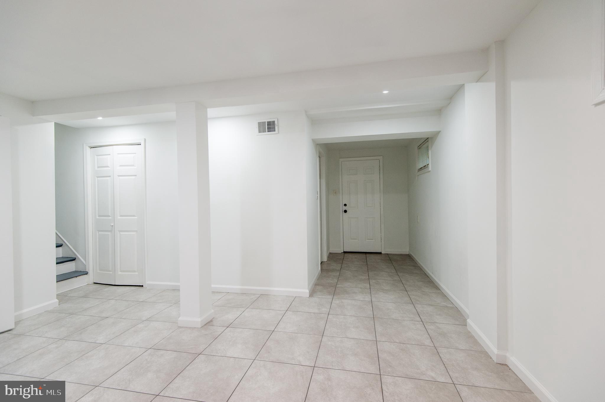 WHITFIELD GARDENS - Residential