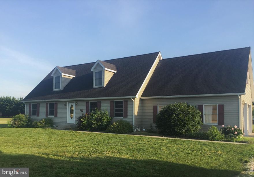 Beautiful home situated on a one acre corner lot with circular driveway with proximity to 301, Middletown and Dover! (Minimum Requirements: 600+ credit score, Monthly household income of $3,500) $30 Application fee/person includes background check & credit check! No dogs, cats permitted per owner approval!