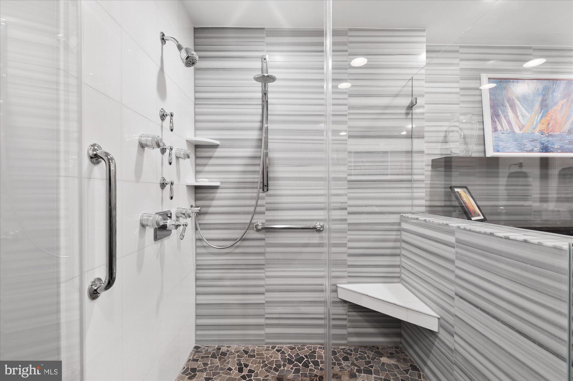 RIVER FALLS - Residential