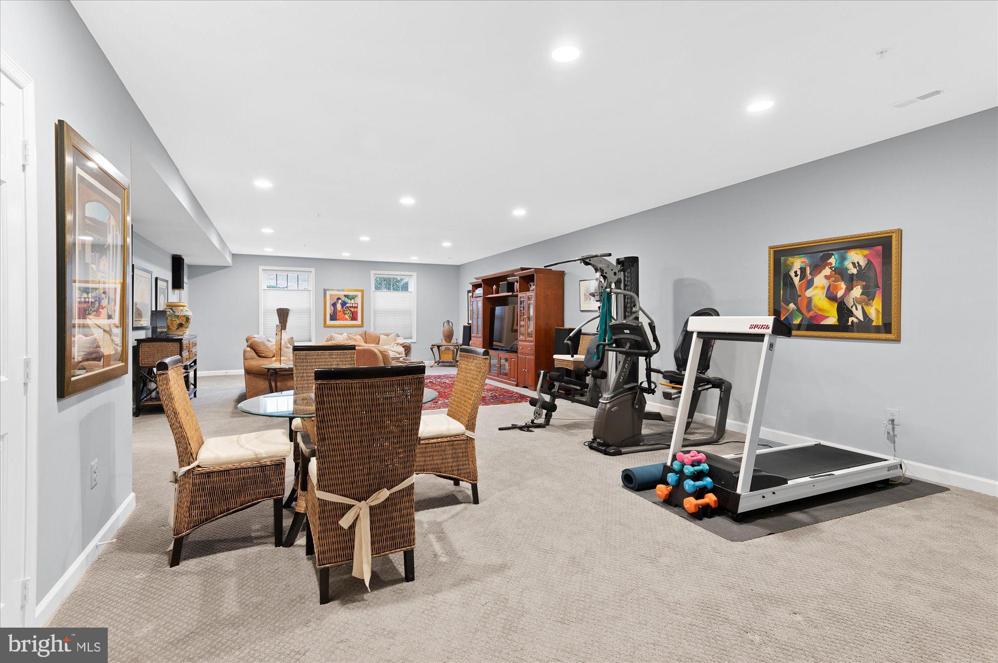 RIVER FALLS - Residential