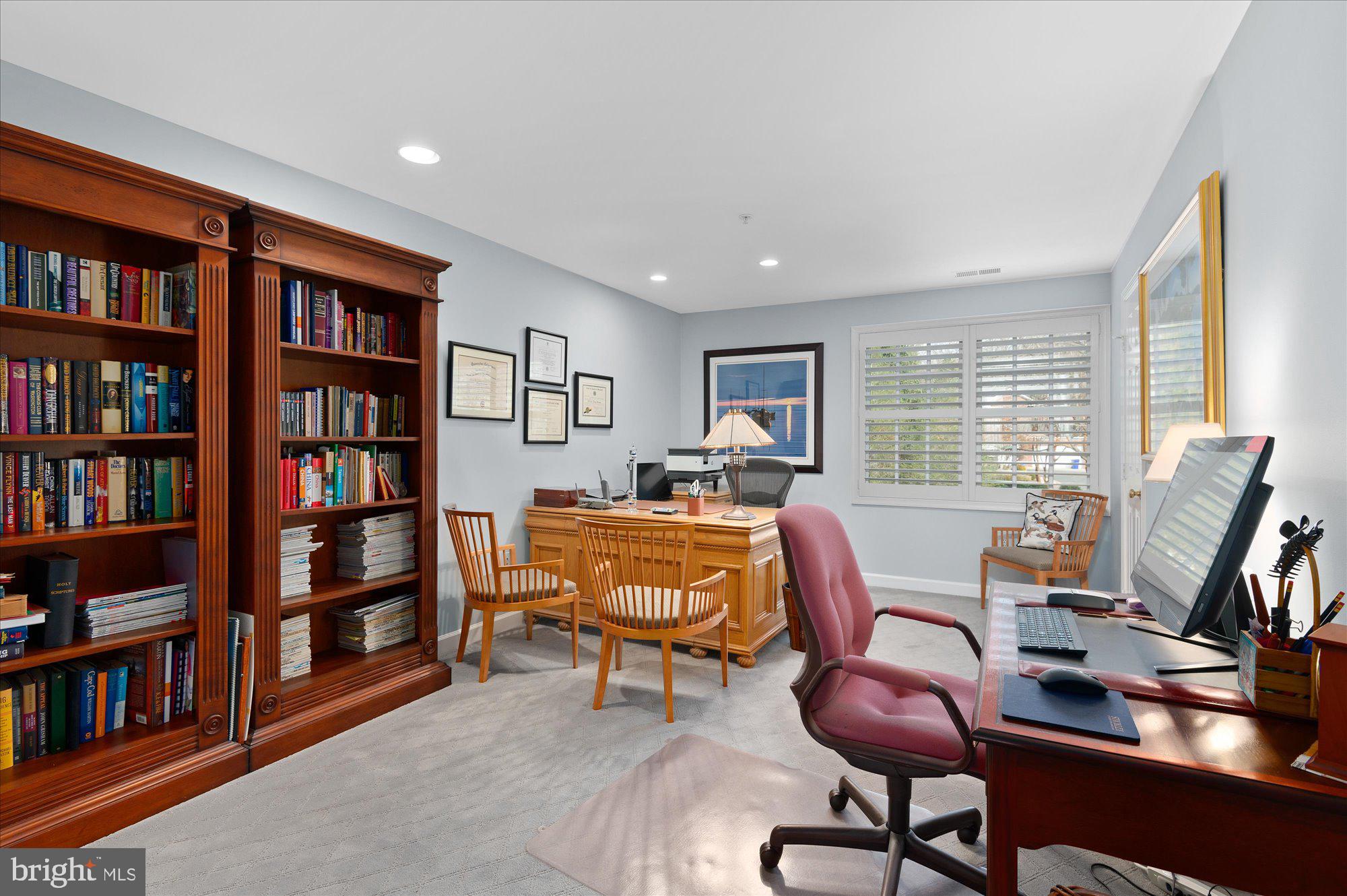 RIVER FALLS - Residential