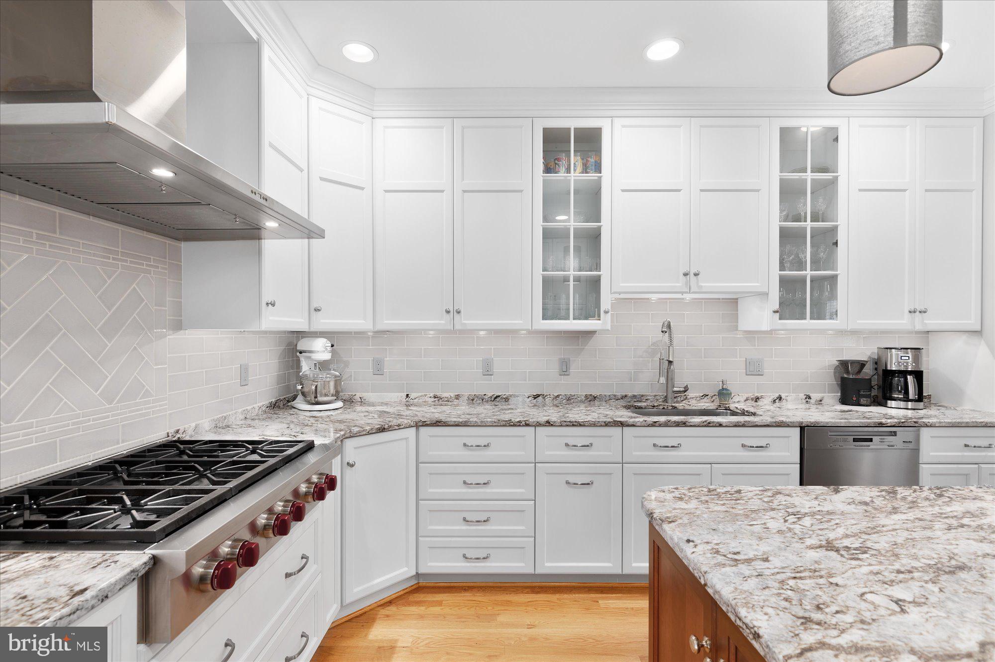 RIVER FALLS - Residential