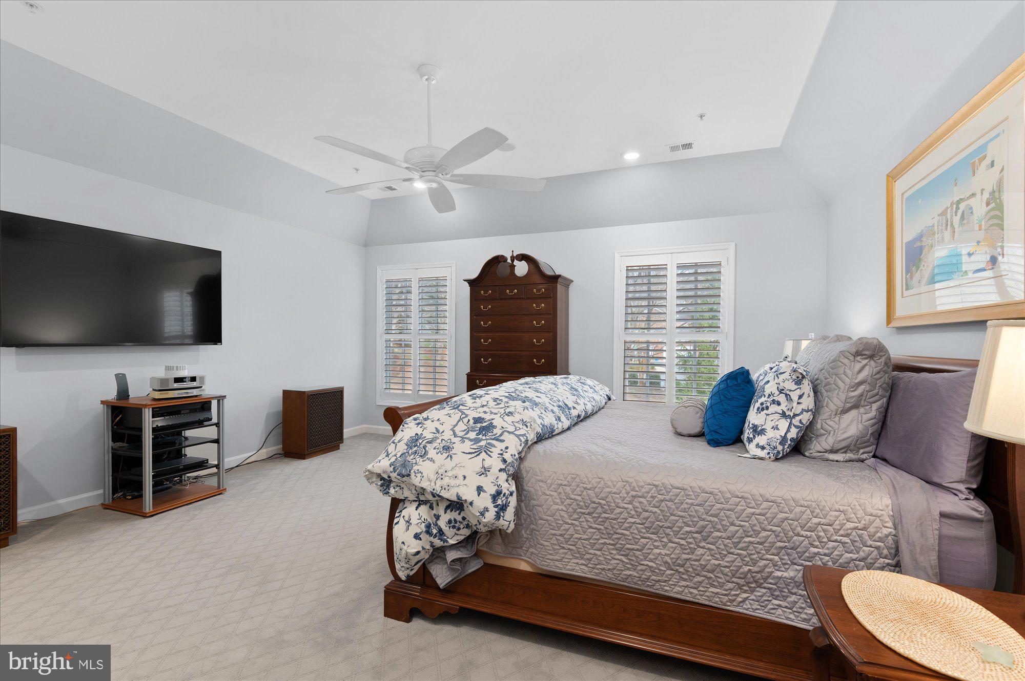 RIVER FALLS - Residential