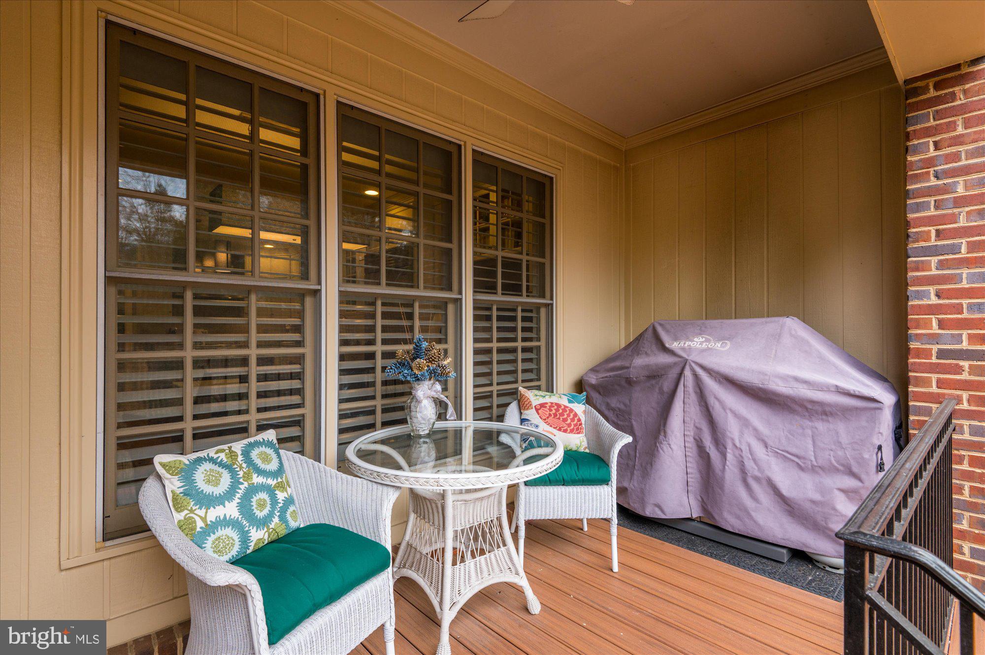 RIVER FALLS - Residential