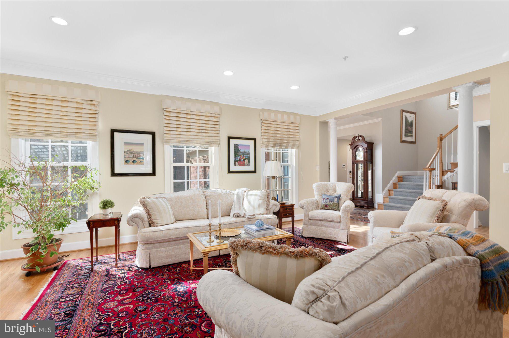 RIVER FALLS - Residential