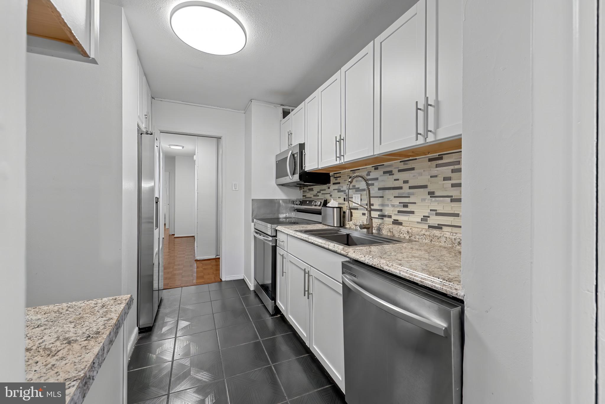 CHARLES VILLAGE - Residential