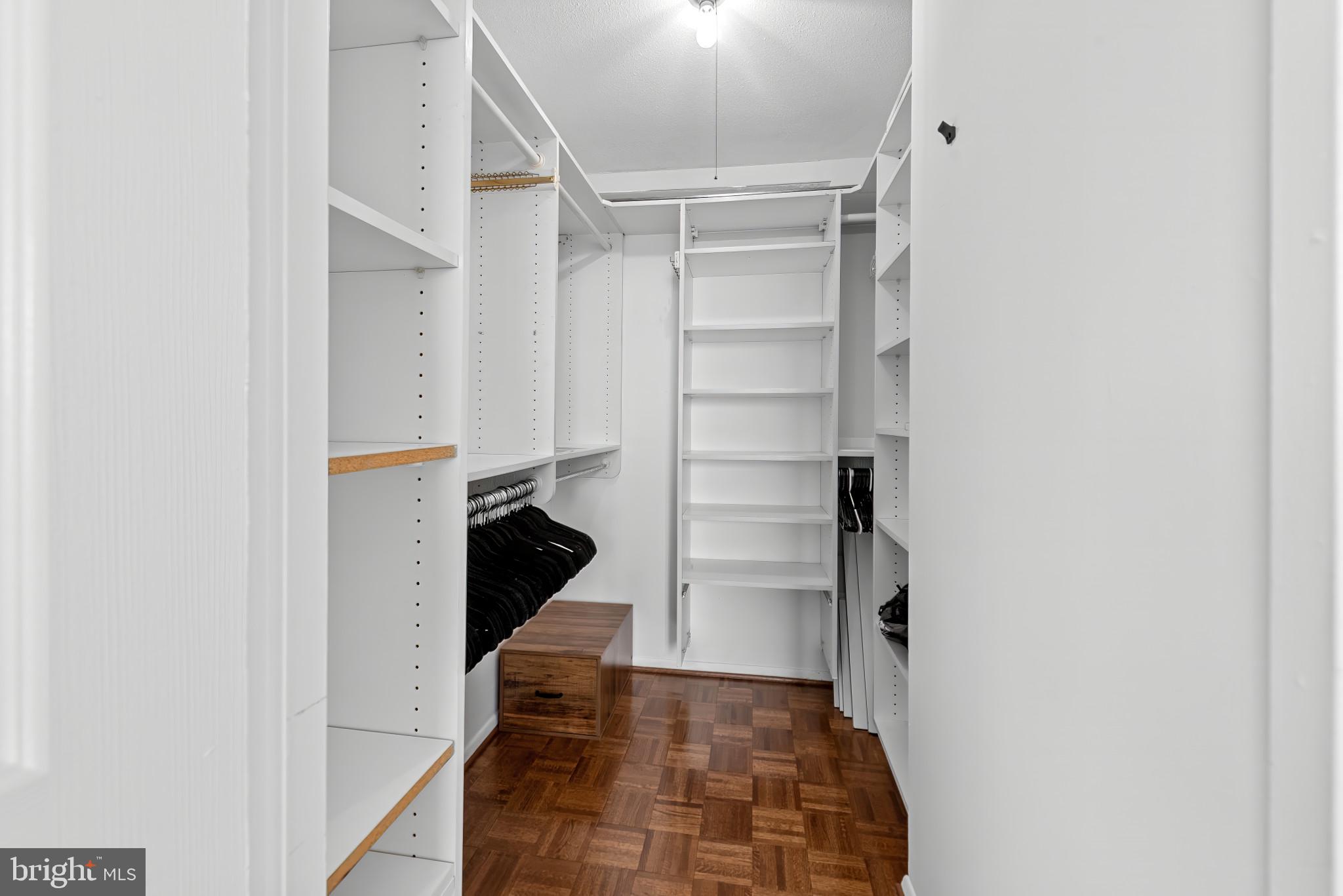 CHARLES VILLAGE - Residential