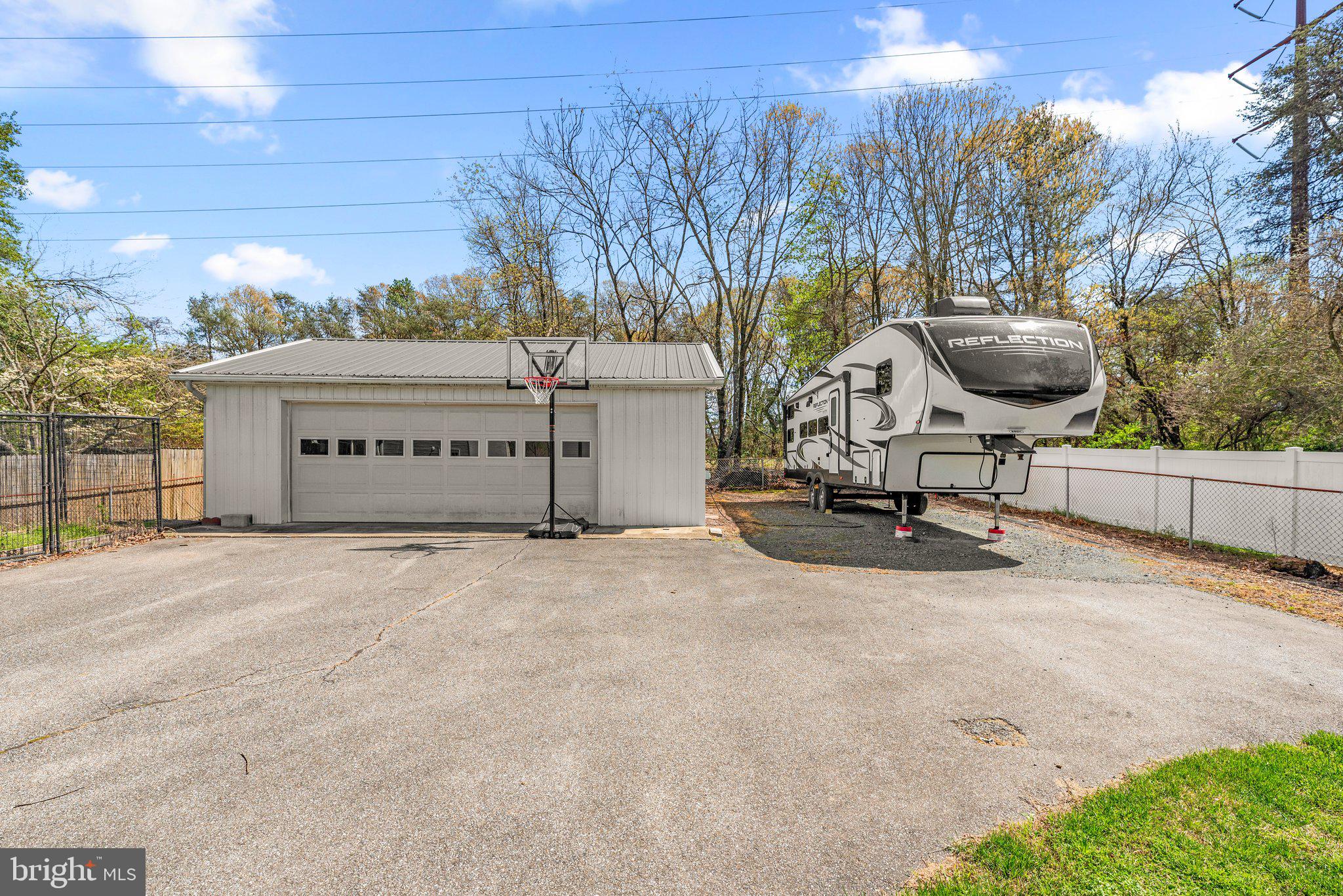 WETHERSFIELD - Residential