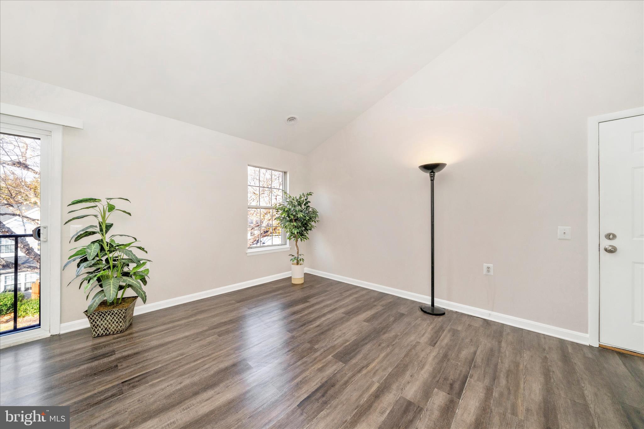 LAVENDER PLAZA - Residential