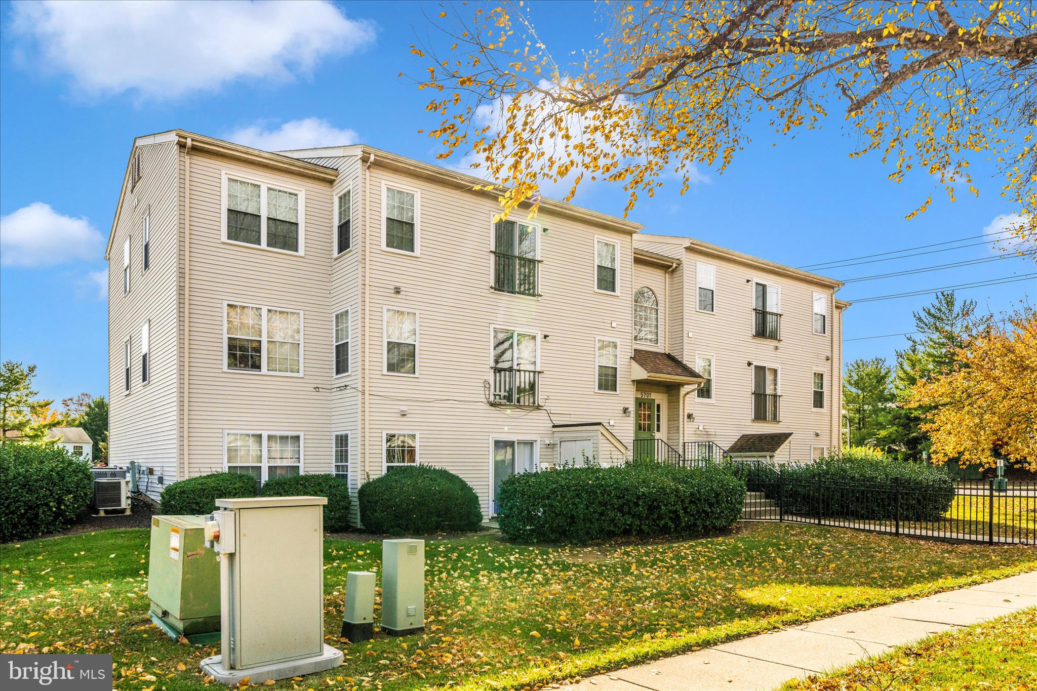 LAVENDER PLAZA - Residential