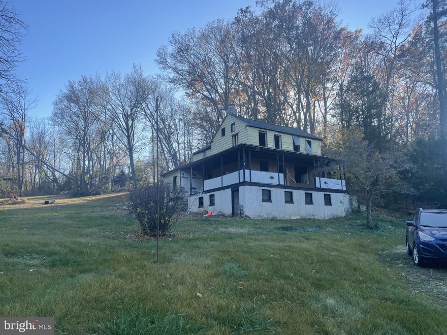 Great investor home on over an acre private  lot. This home has  well and septic but has not been used  for years  so buyers would need to inspect for condition . Please do not visit property without agent