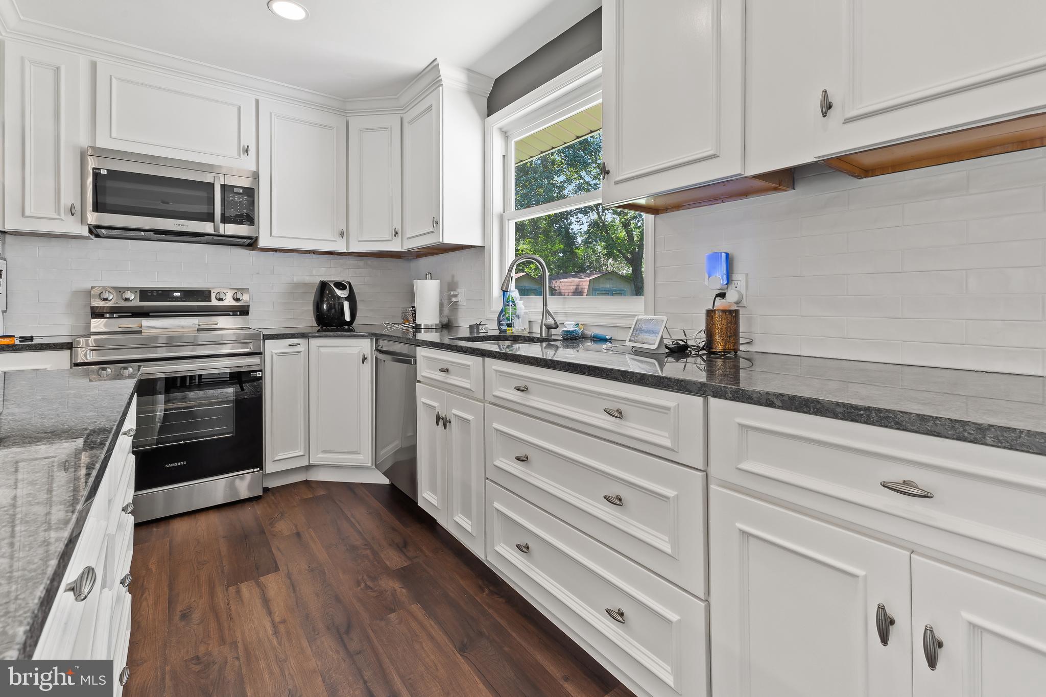 4227 FAIRGLEN DRIVE