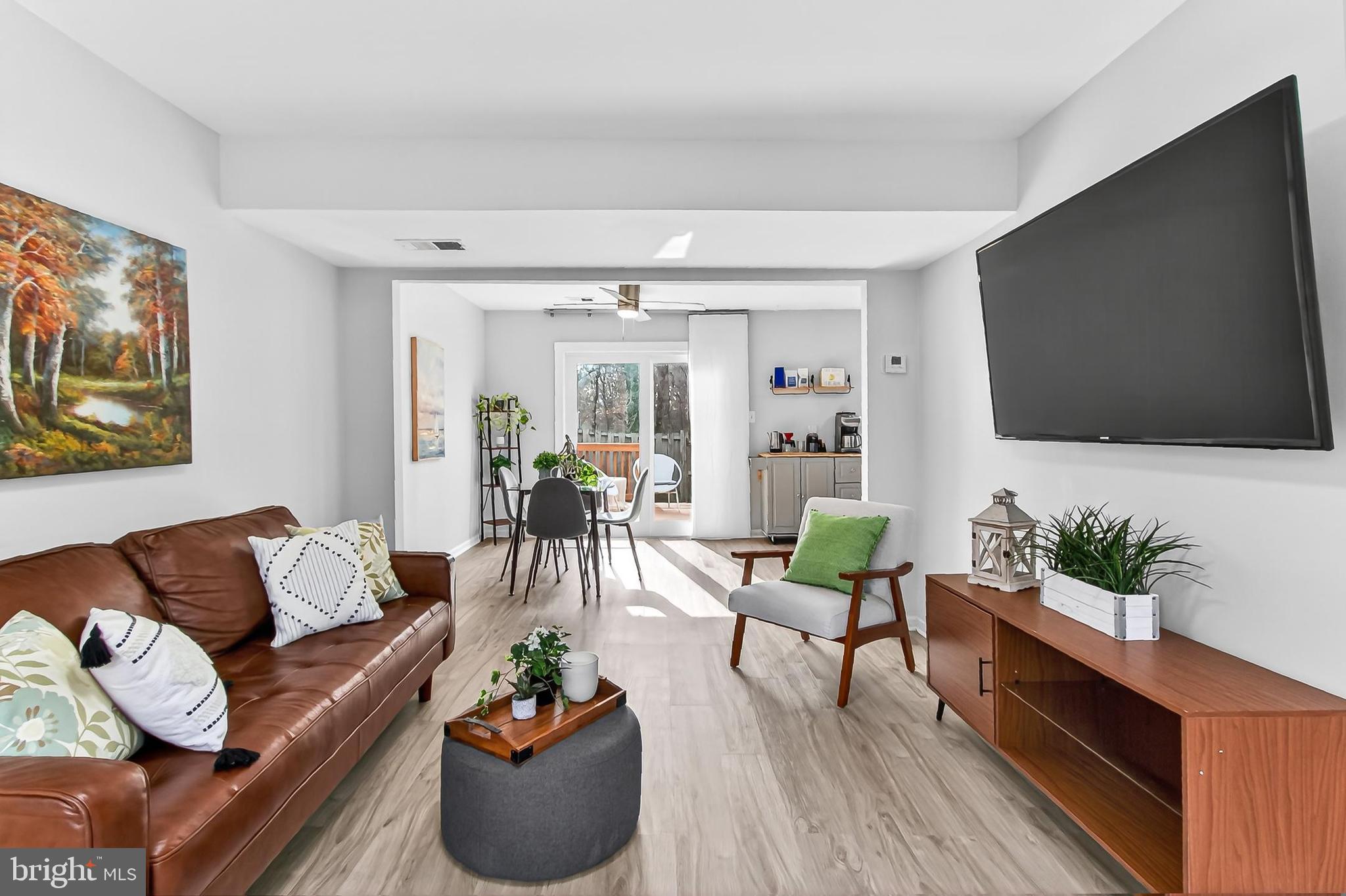 NEWINGTON STATION - Residential