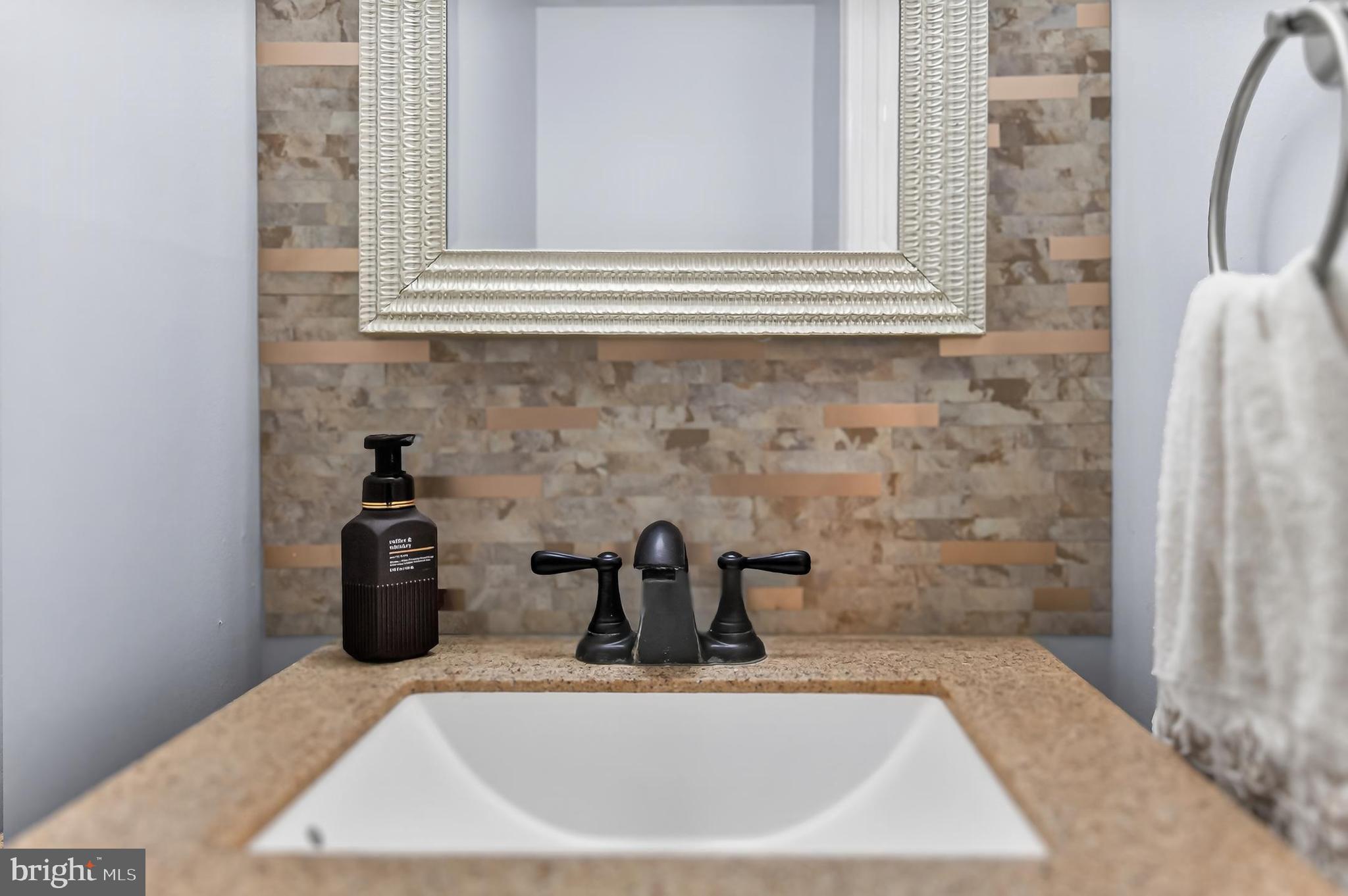 NEWINGTON STATION - Residential