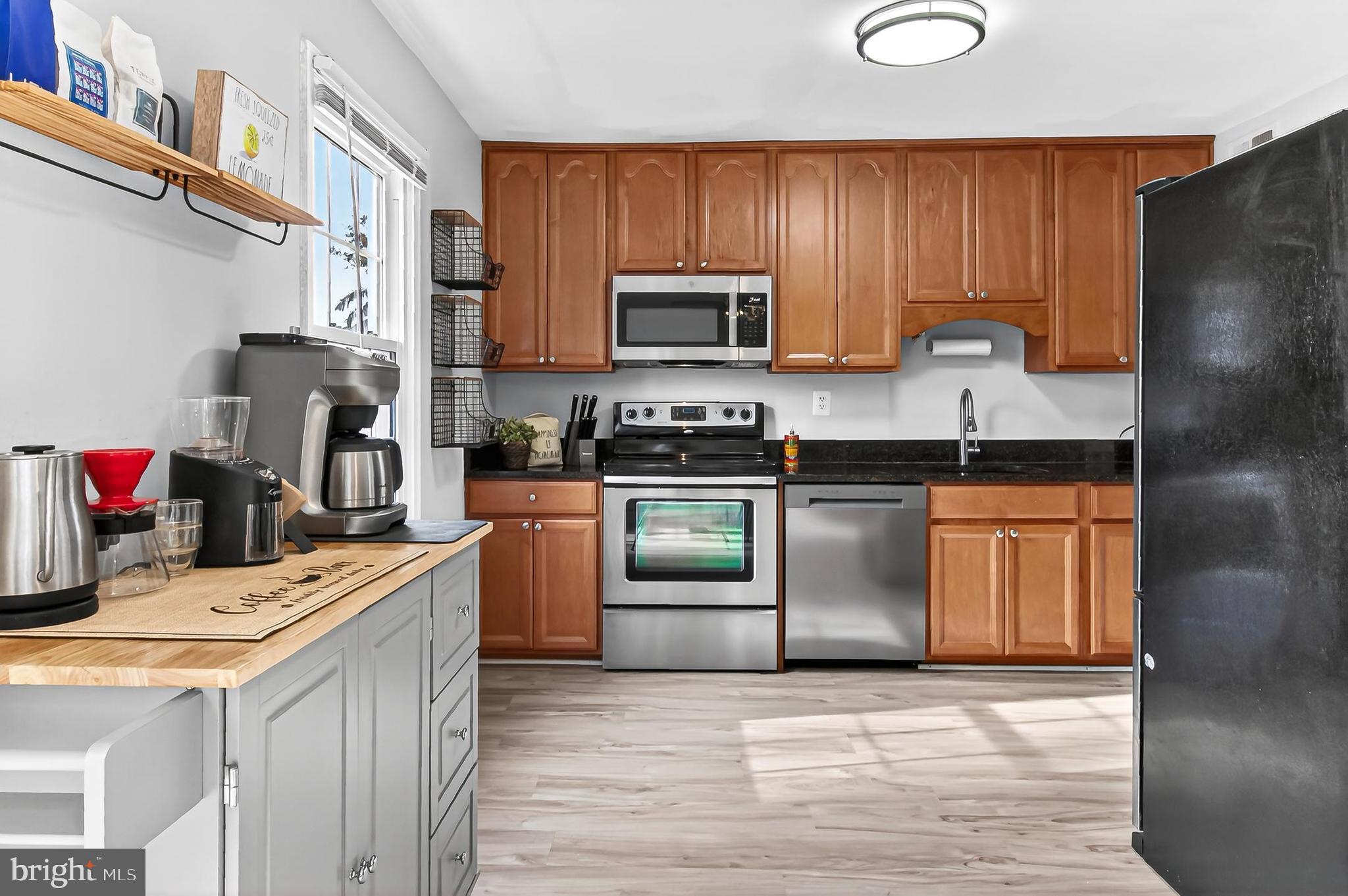 NEWINGTON STATION - Residential