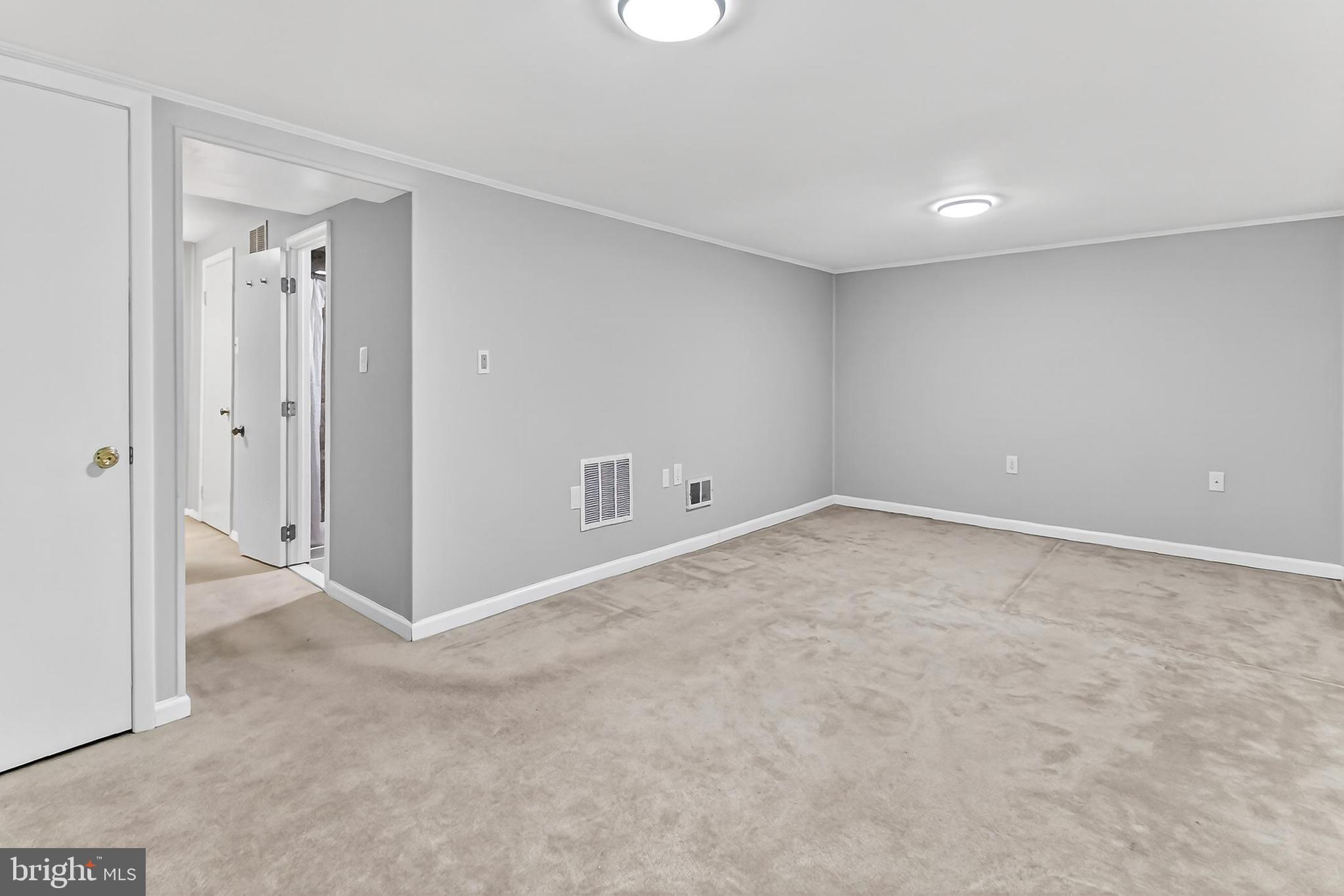 NEWINGTON STATION - Residential