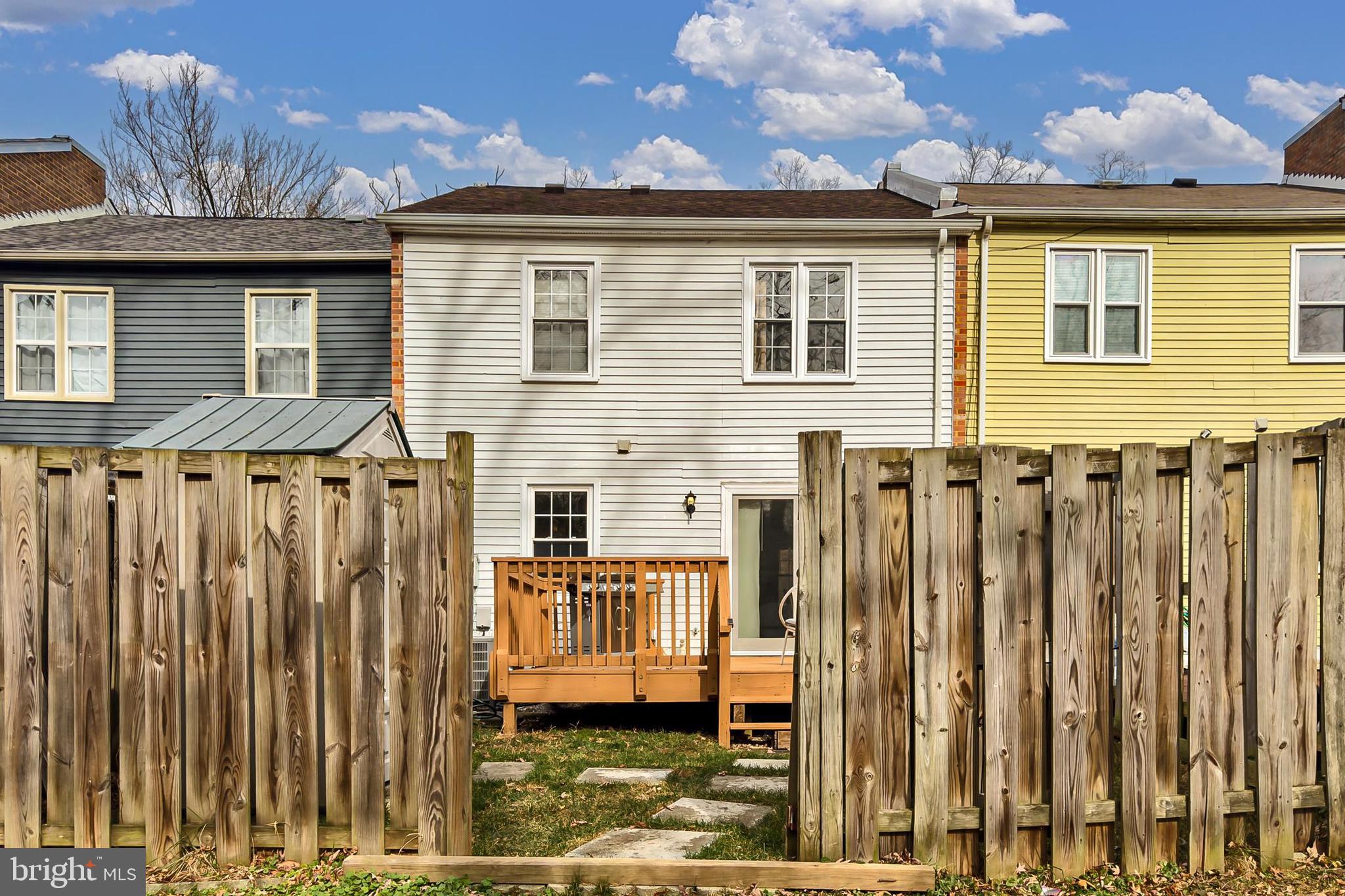 NEWINGTON STATION - Residential