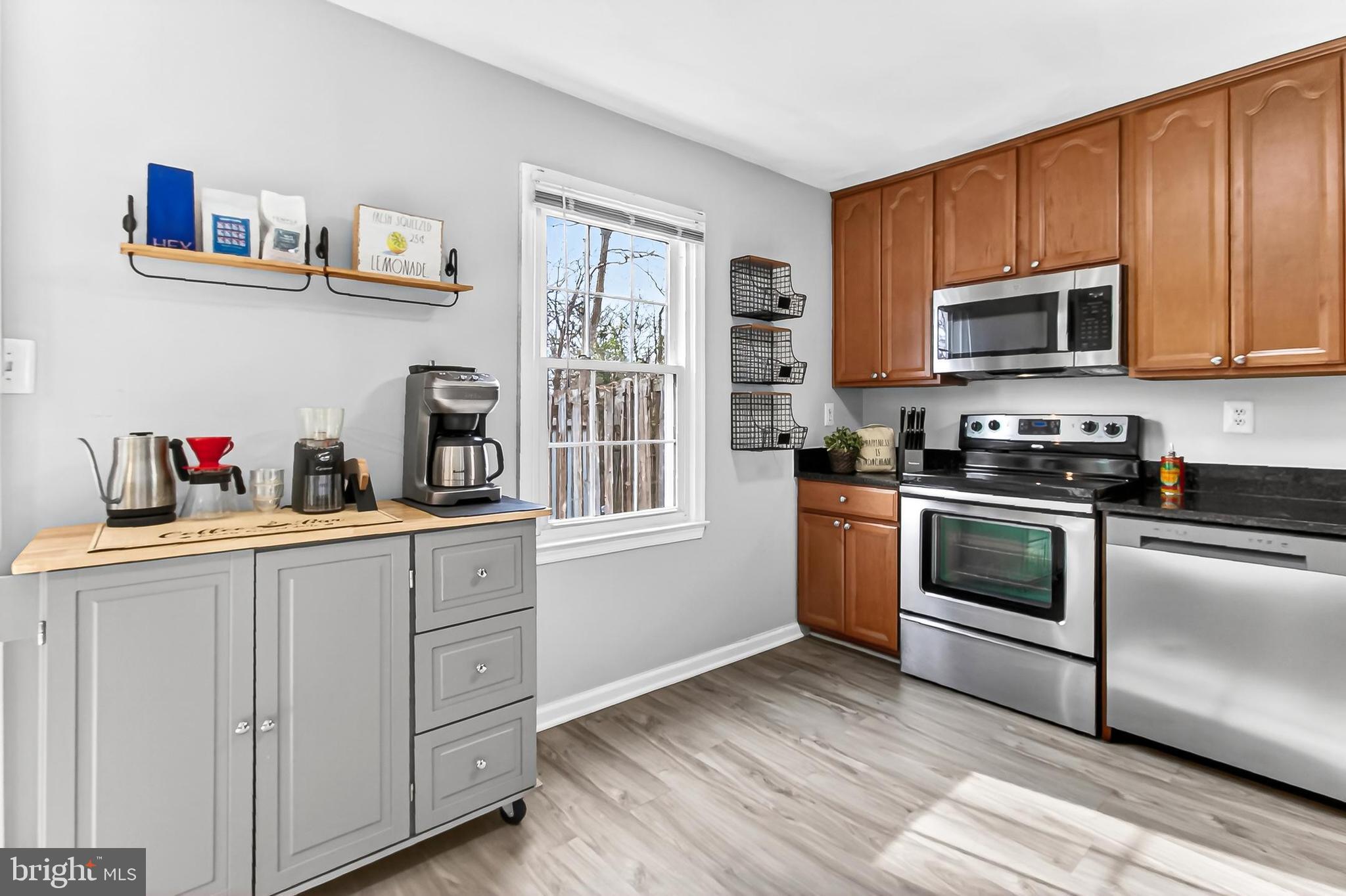 NEWINGTON STATION - Residential