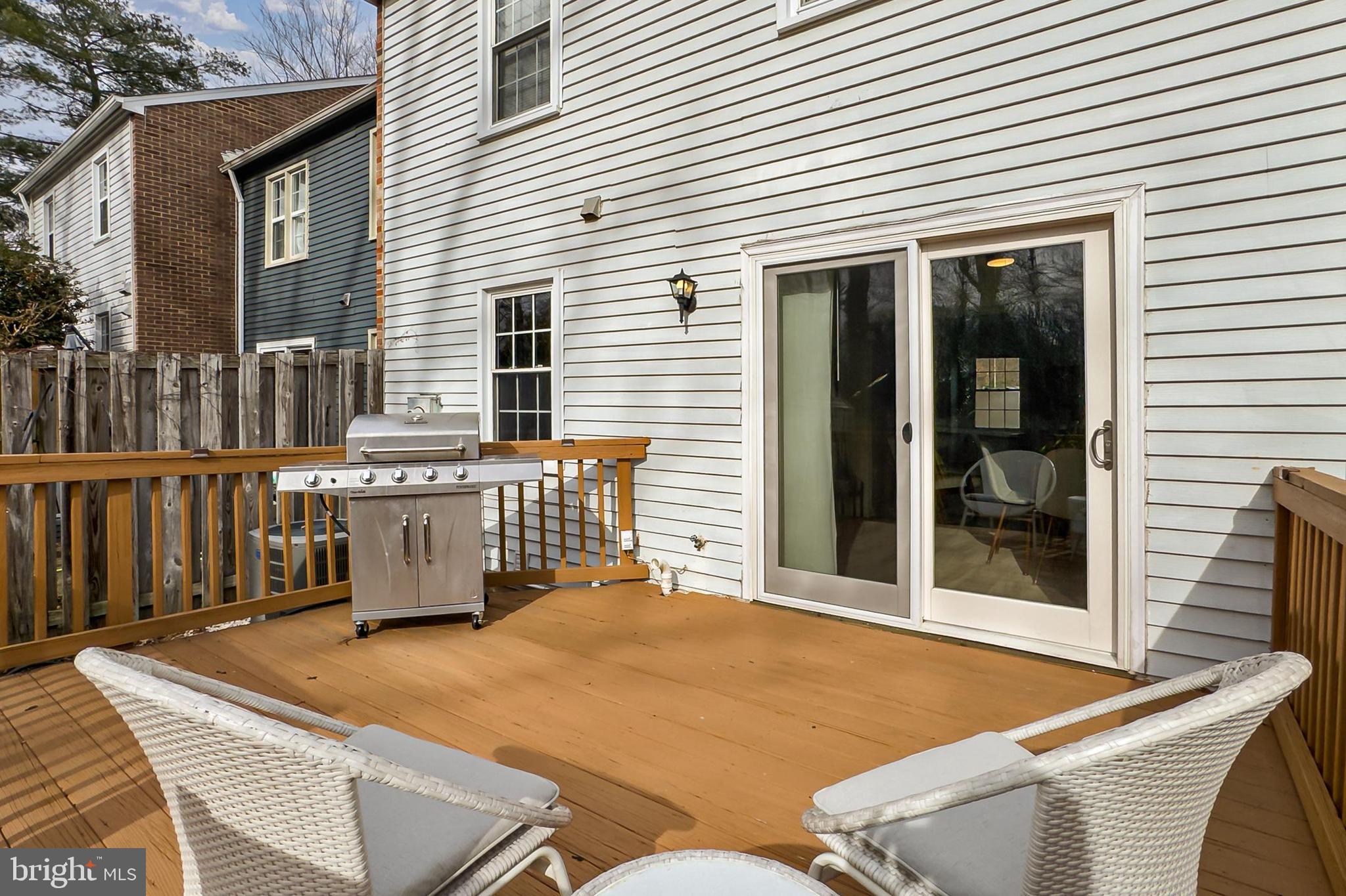 NEWINGTON STATION - Residential