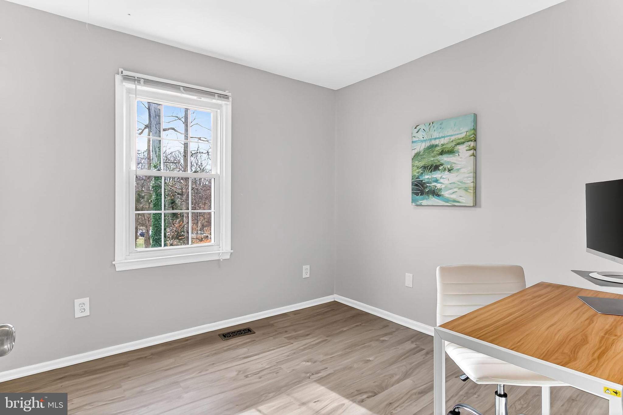 NEWINGTON STATION - Residential