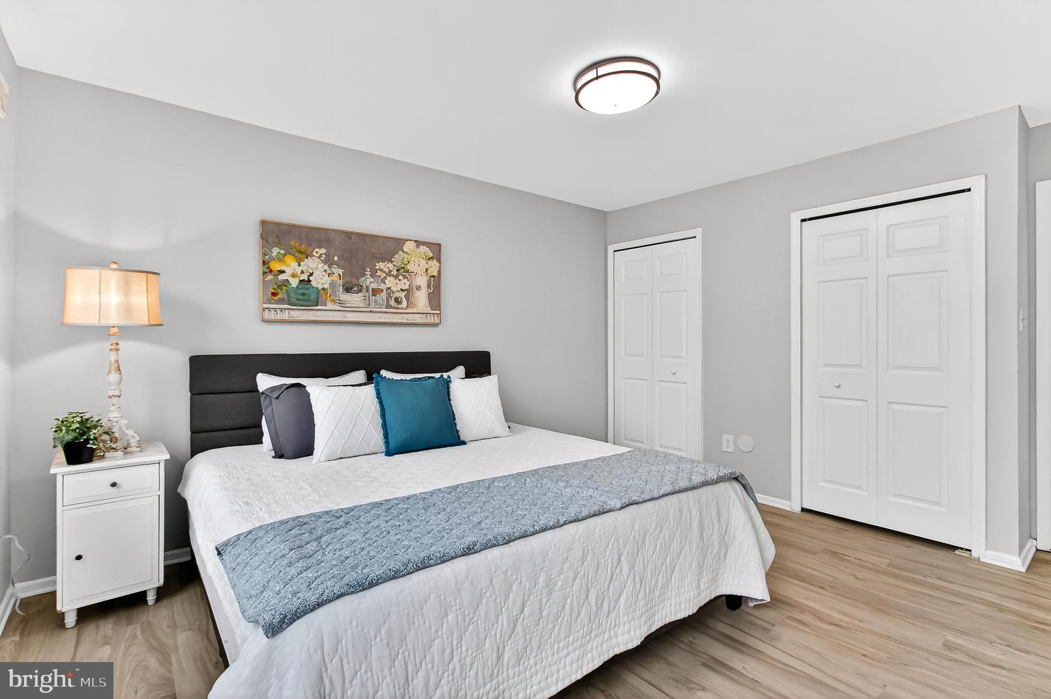 NEWINGTON STATION - Residential