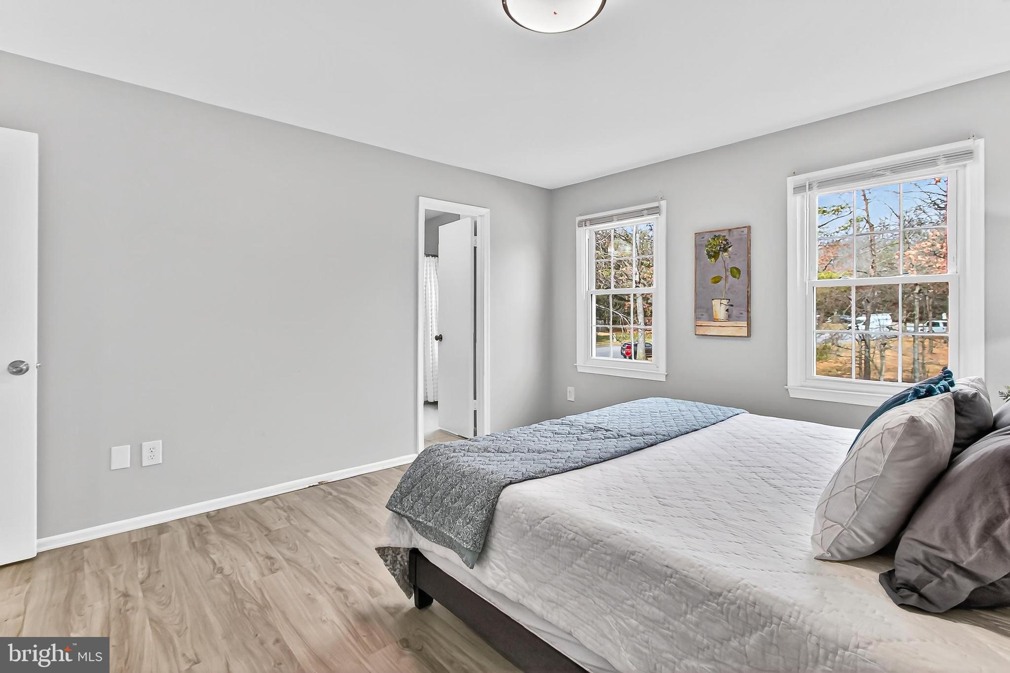 NEWINGTON STATION - Residential