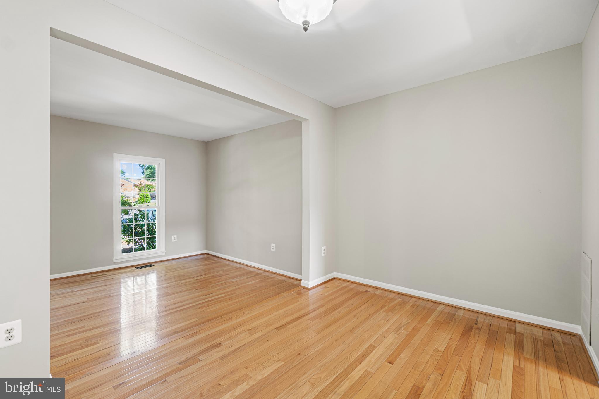 LAKEPOINTE - Residential