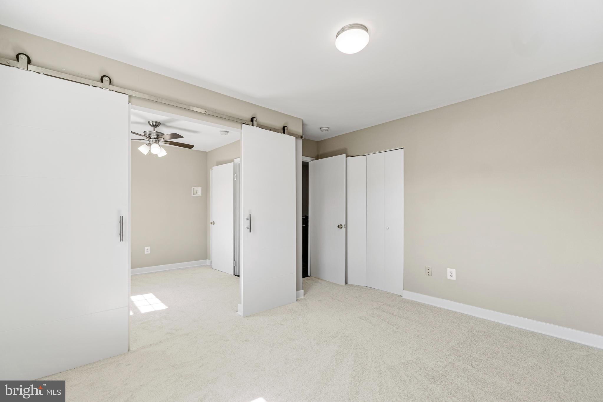 LAKEPOINTE - Residential