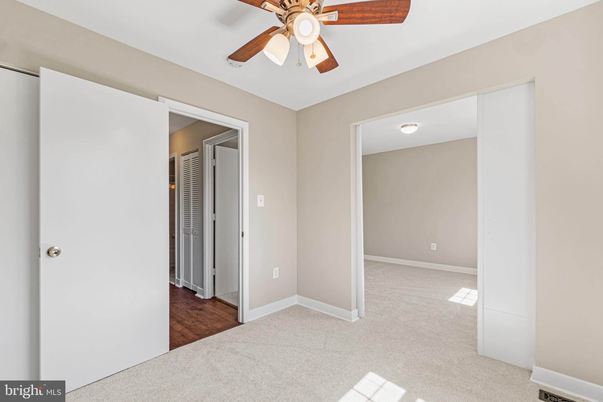 LAKEPOINTE - Residential