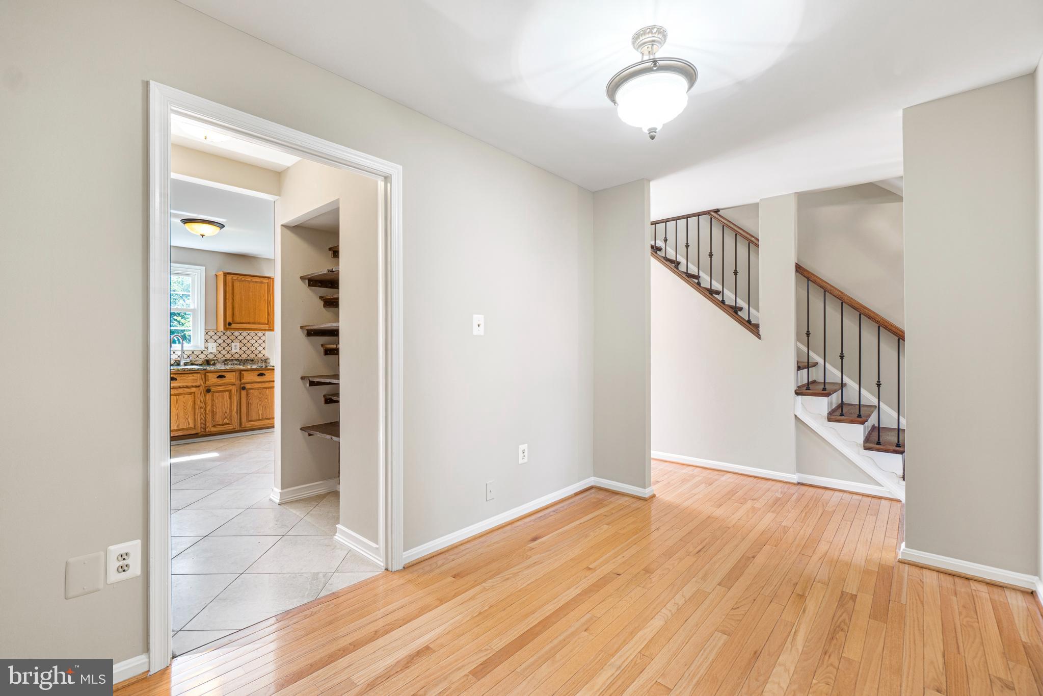 LAKEPOINTE - Residential