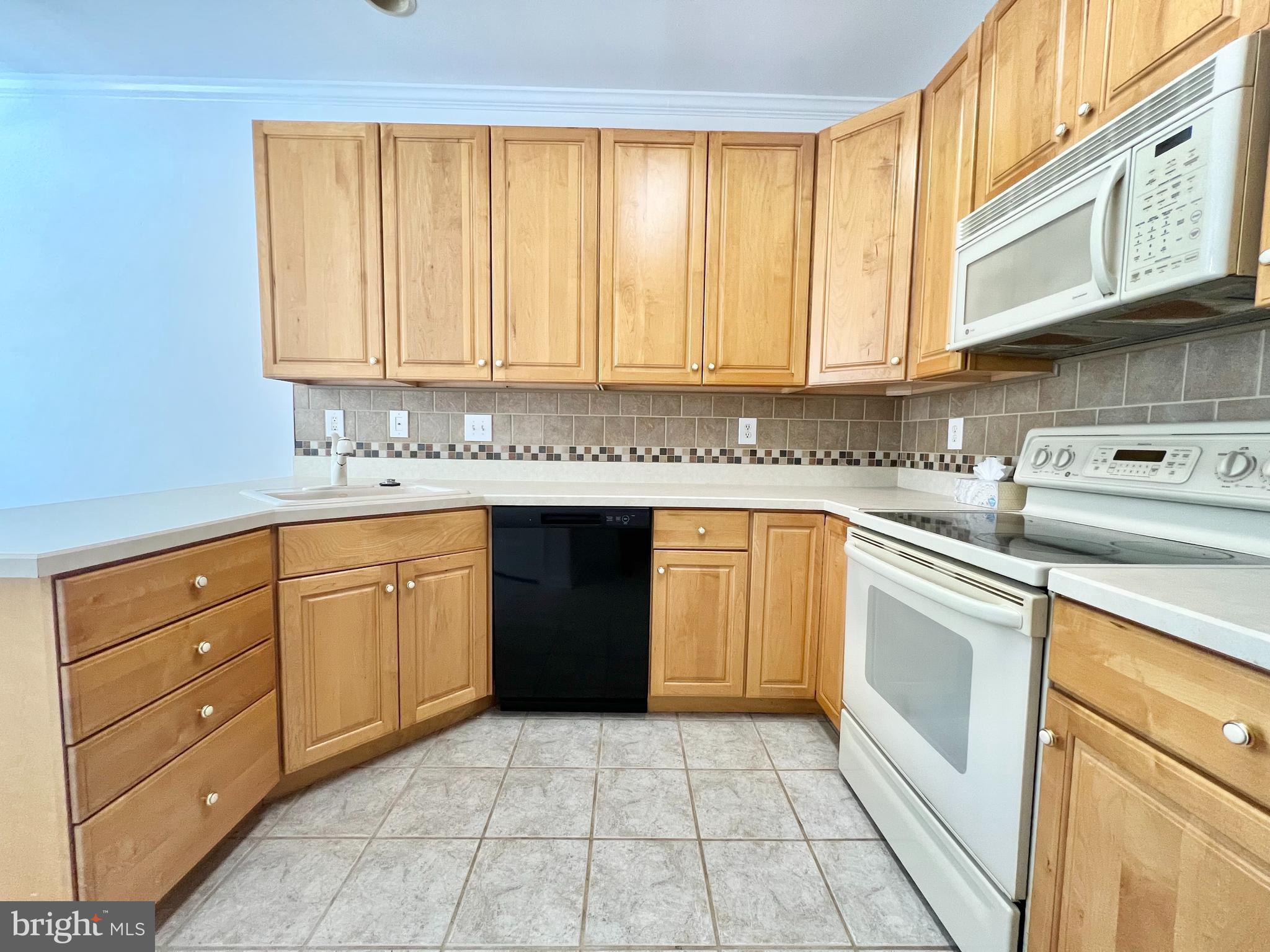 GOLFVIEW - Residential Lease