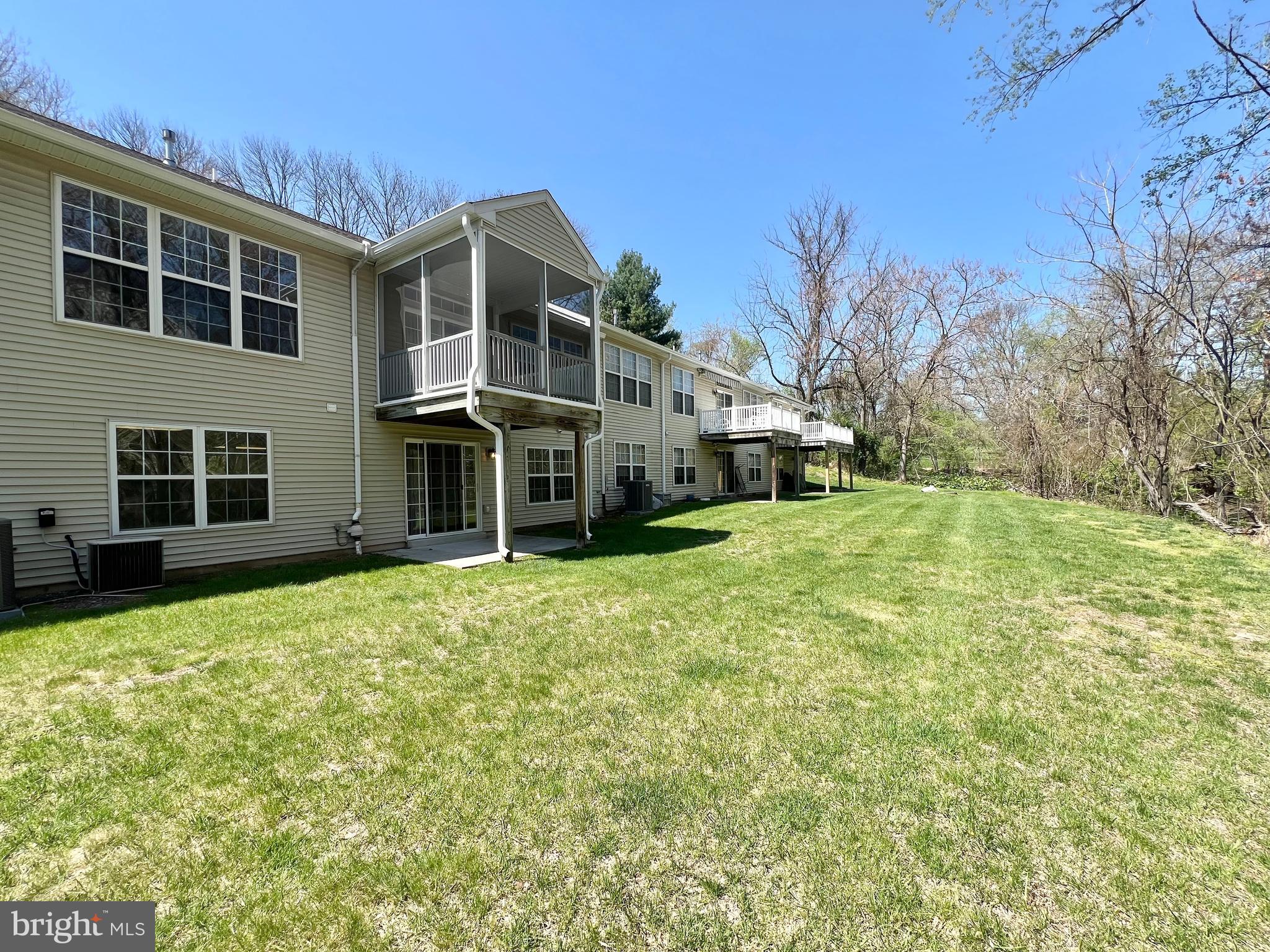 GOLFVIEW - Residential Lease