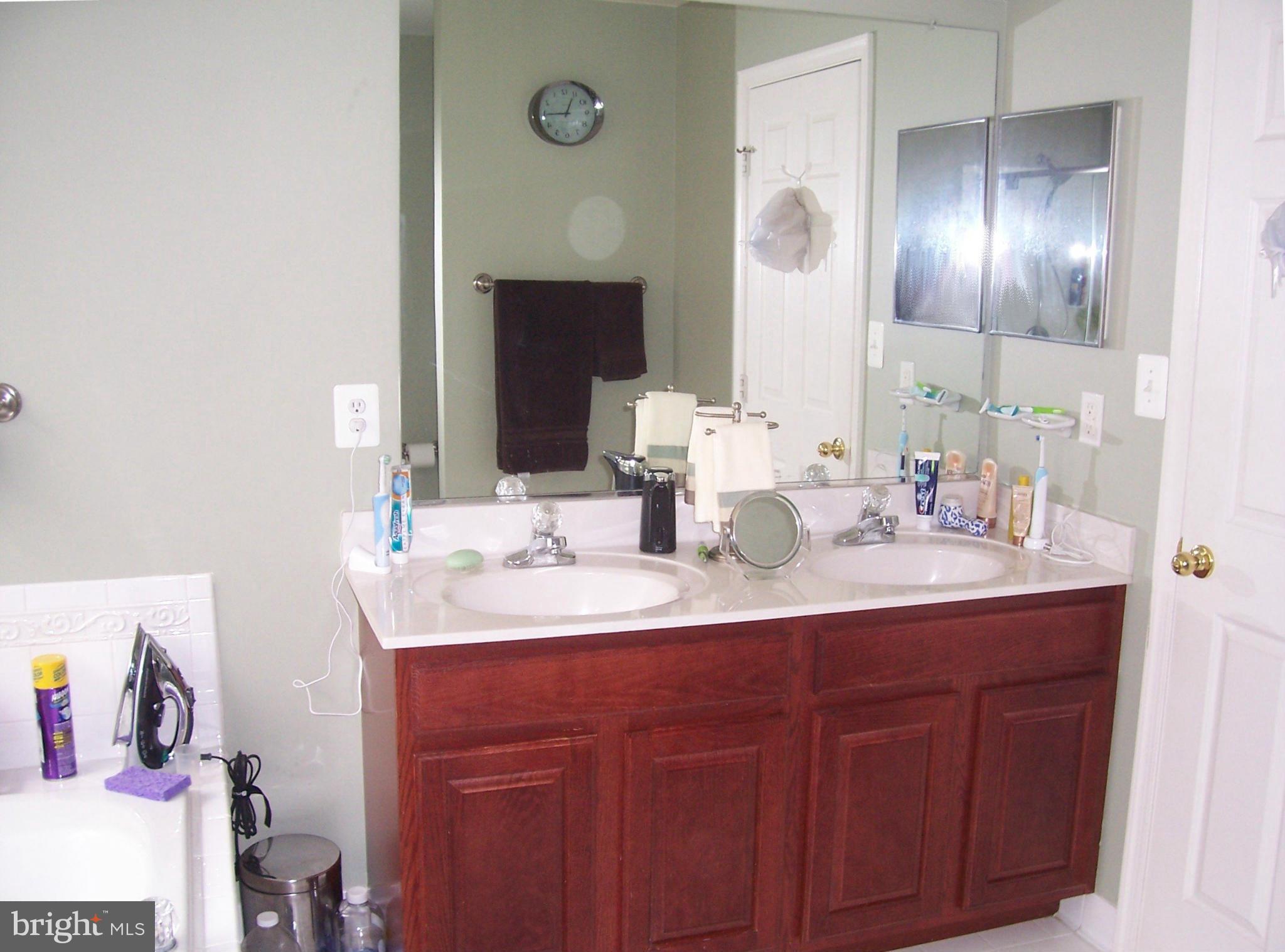 KINGSVIEW SUB - Residential Lease