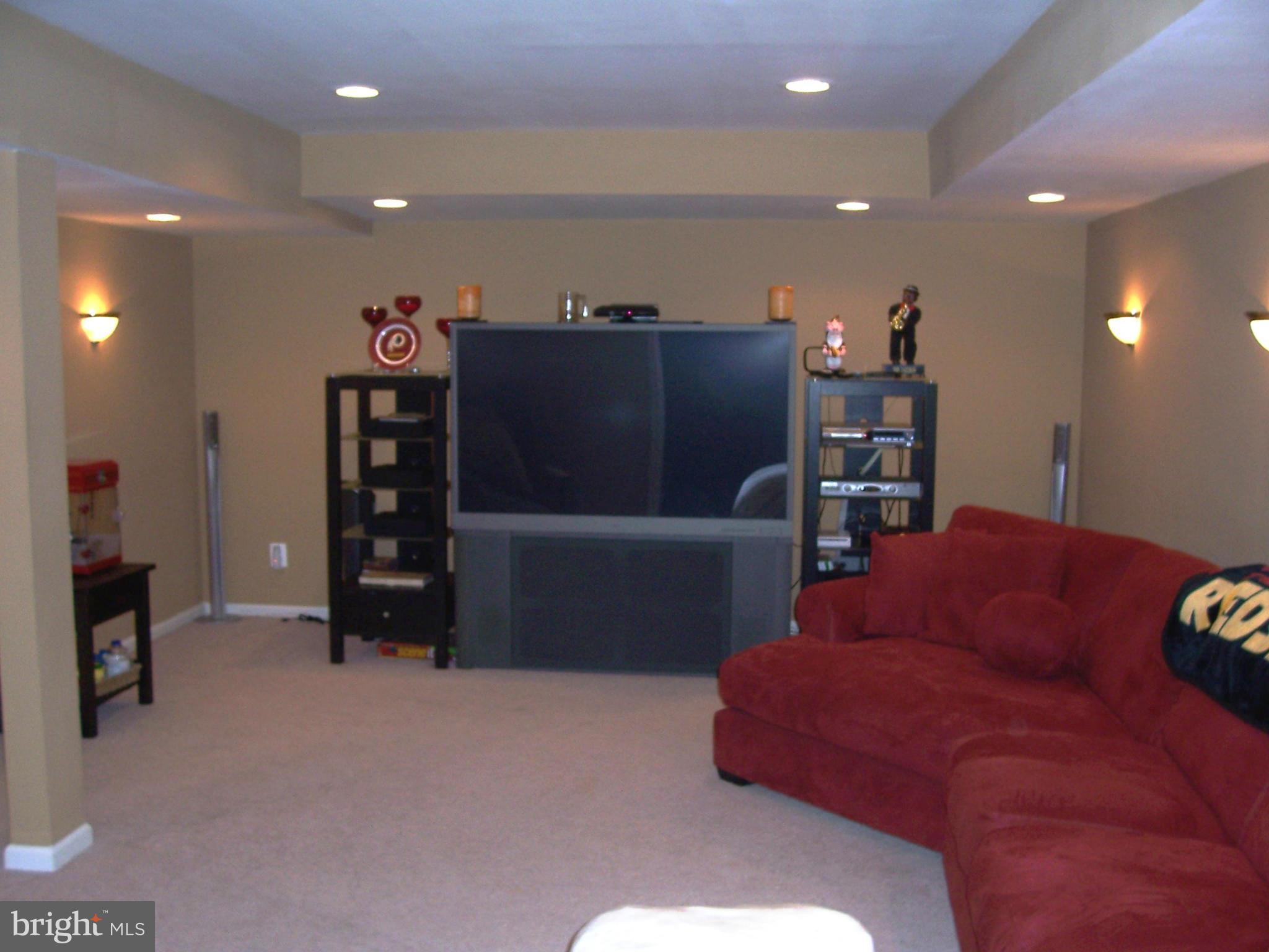 KINGSVIEW SUB - Residential Lease