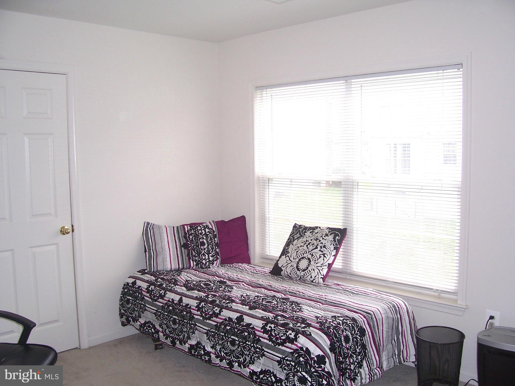 KINGSVIEW SUB - Residential Lease