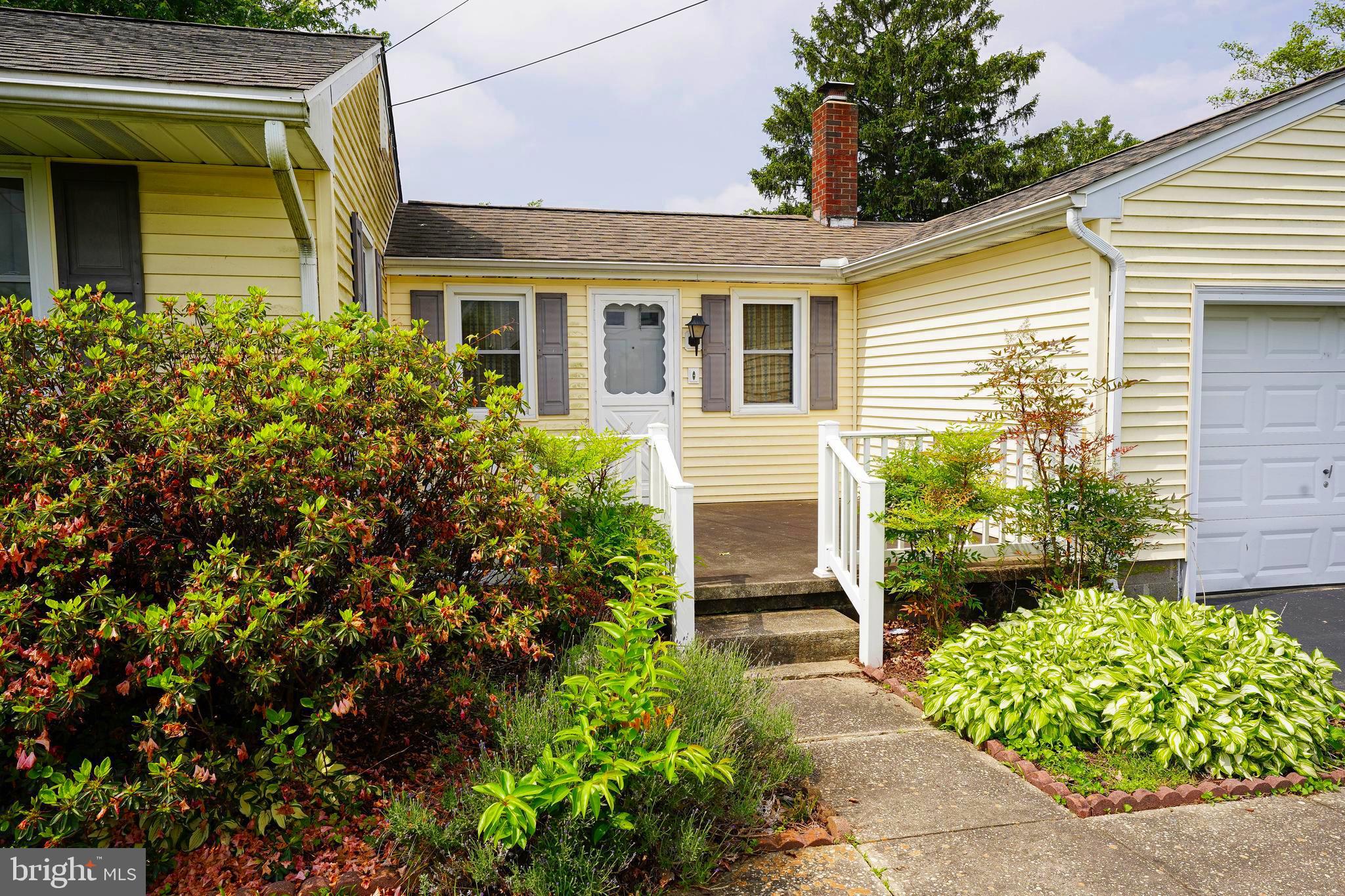 407 ELIZABETH STREET