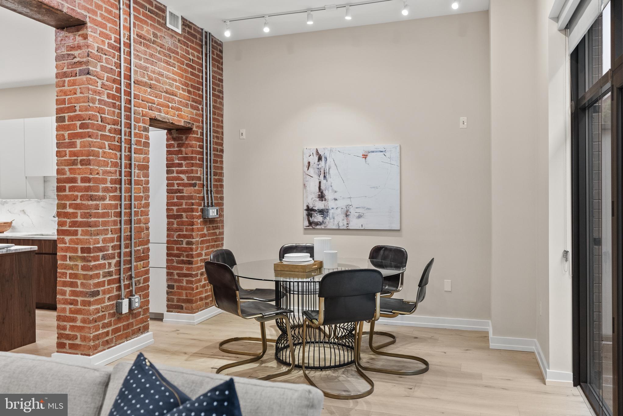 1413 P STREET NW 203