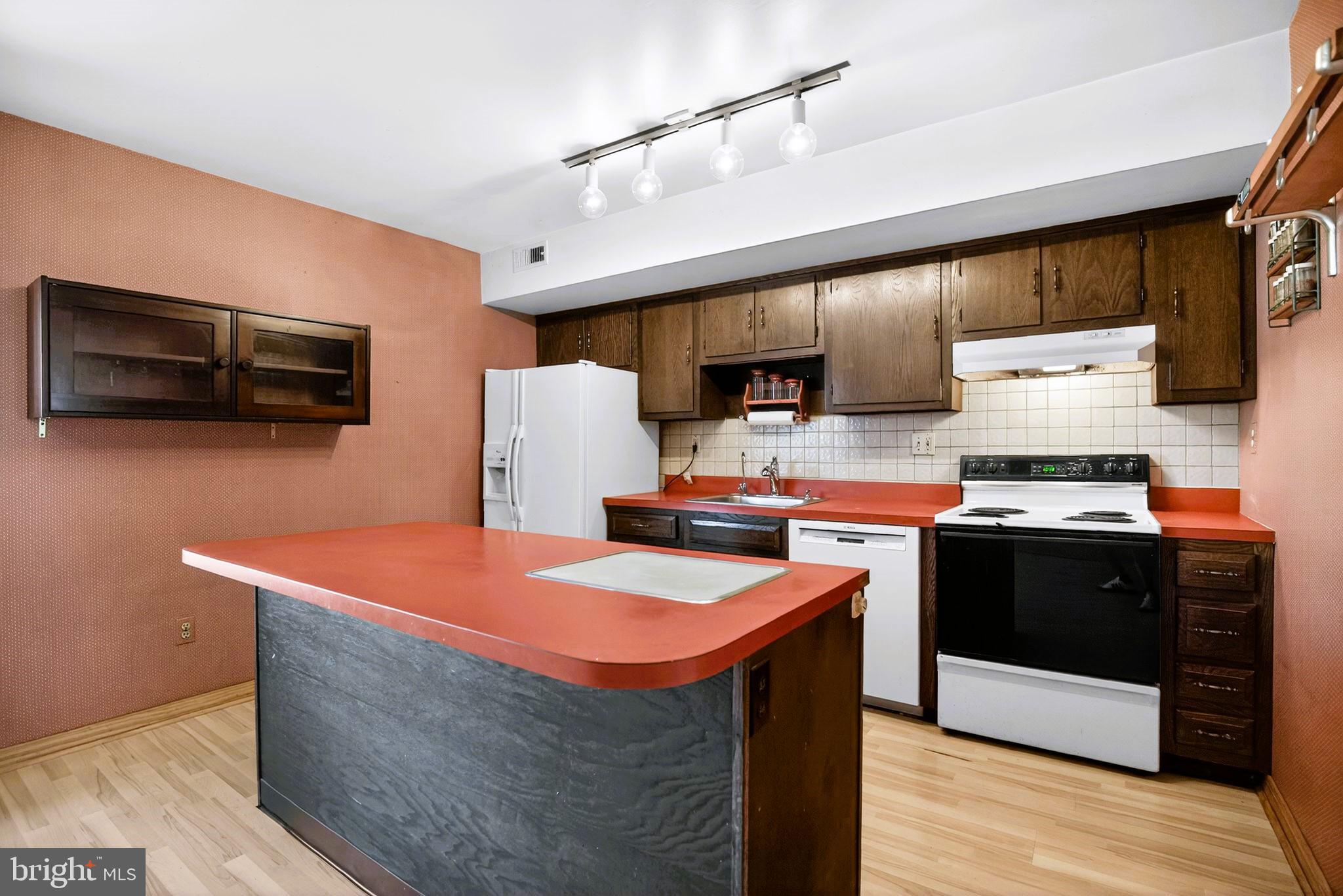 CLUSTERS - Residential