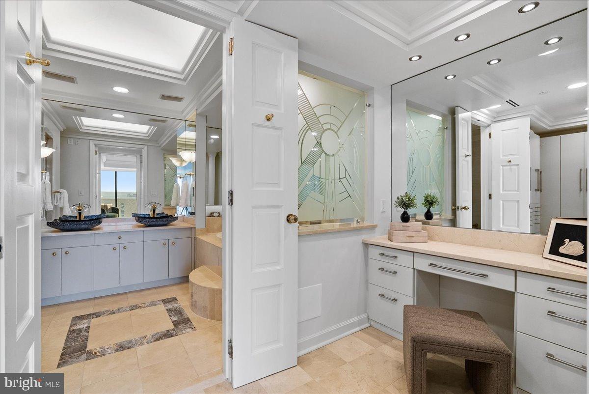 ROSSLYN - Residential