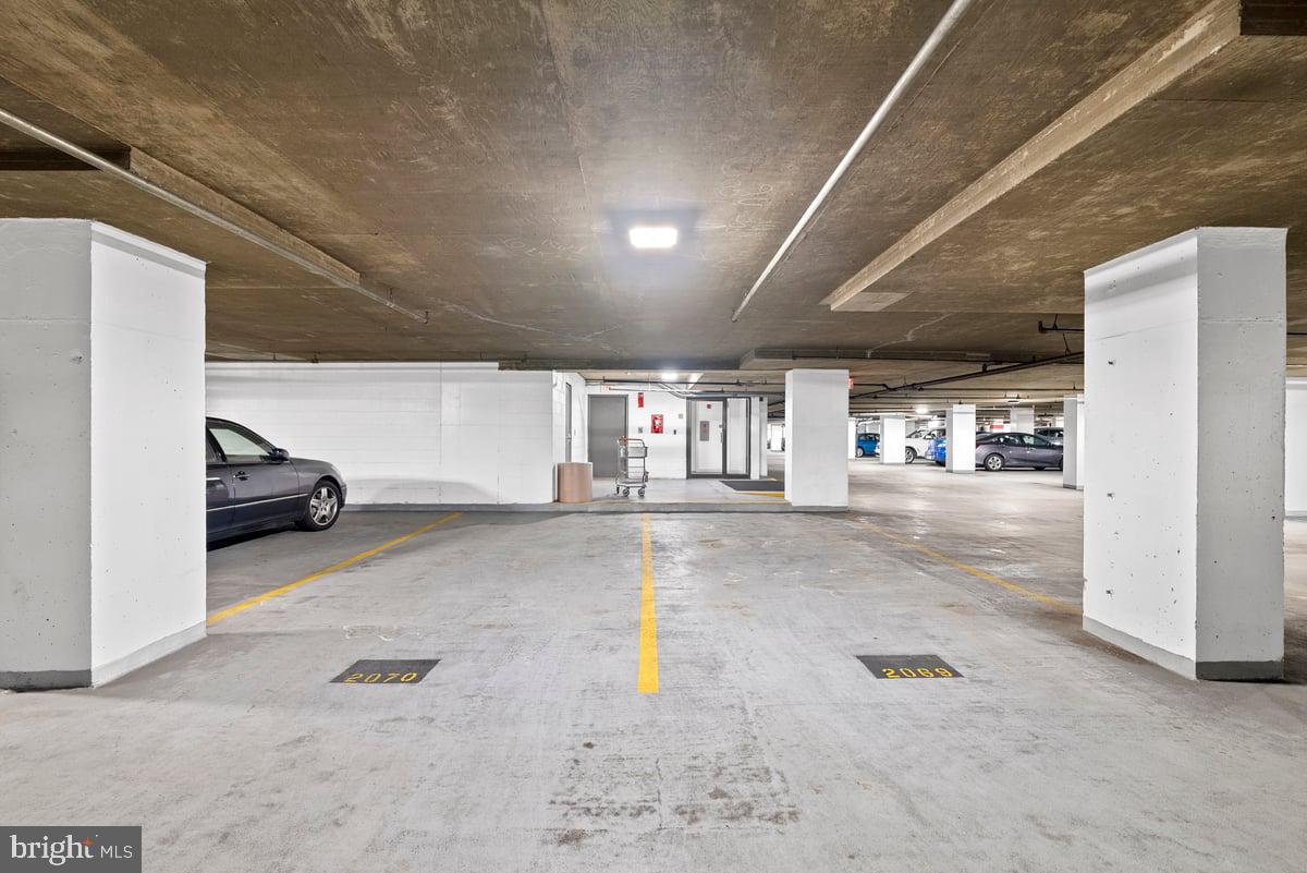 ROSSLYN - Residential