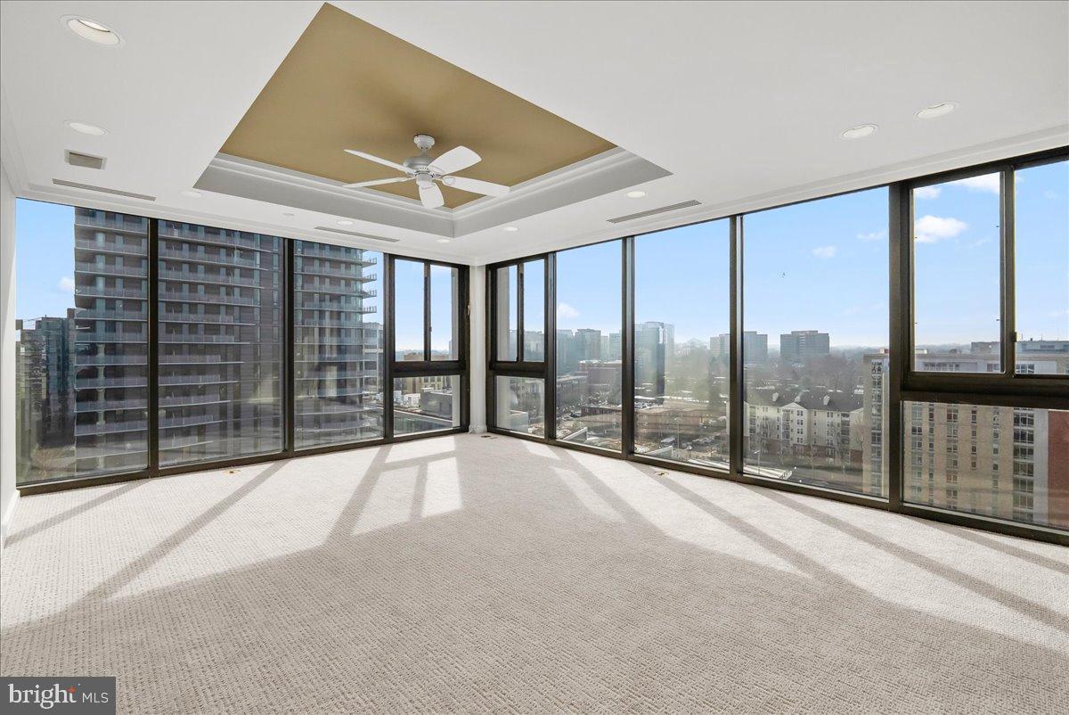 ROSSLYN - Residential