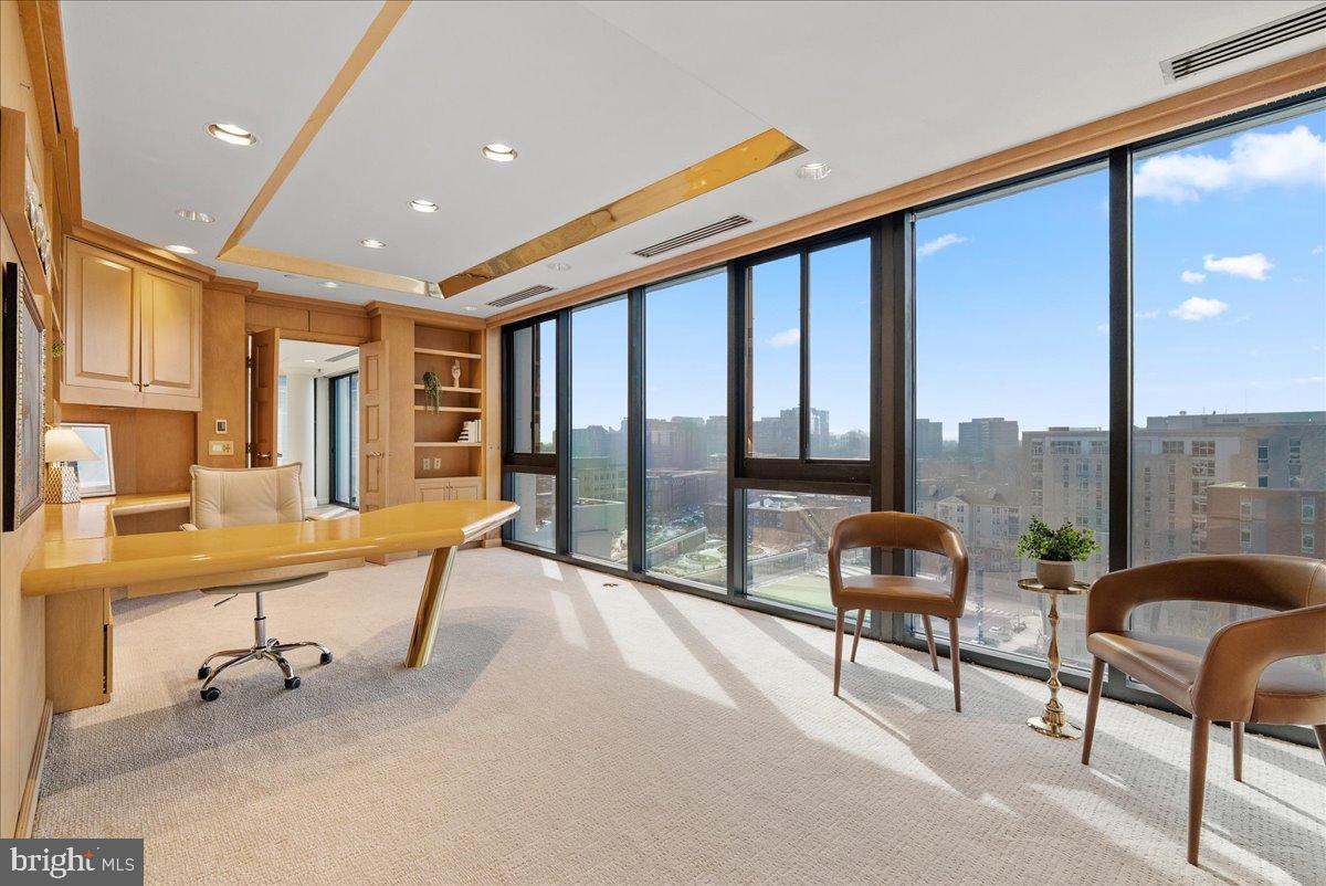 ROSSLYN - Residential