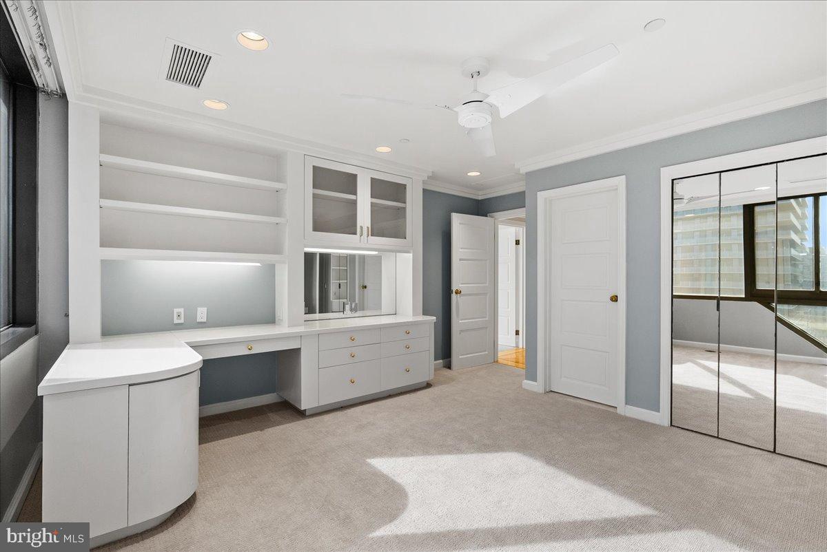 ROSSLYN - Residential