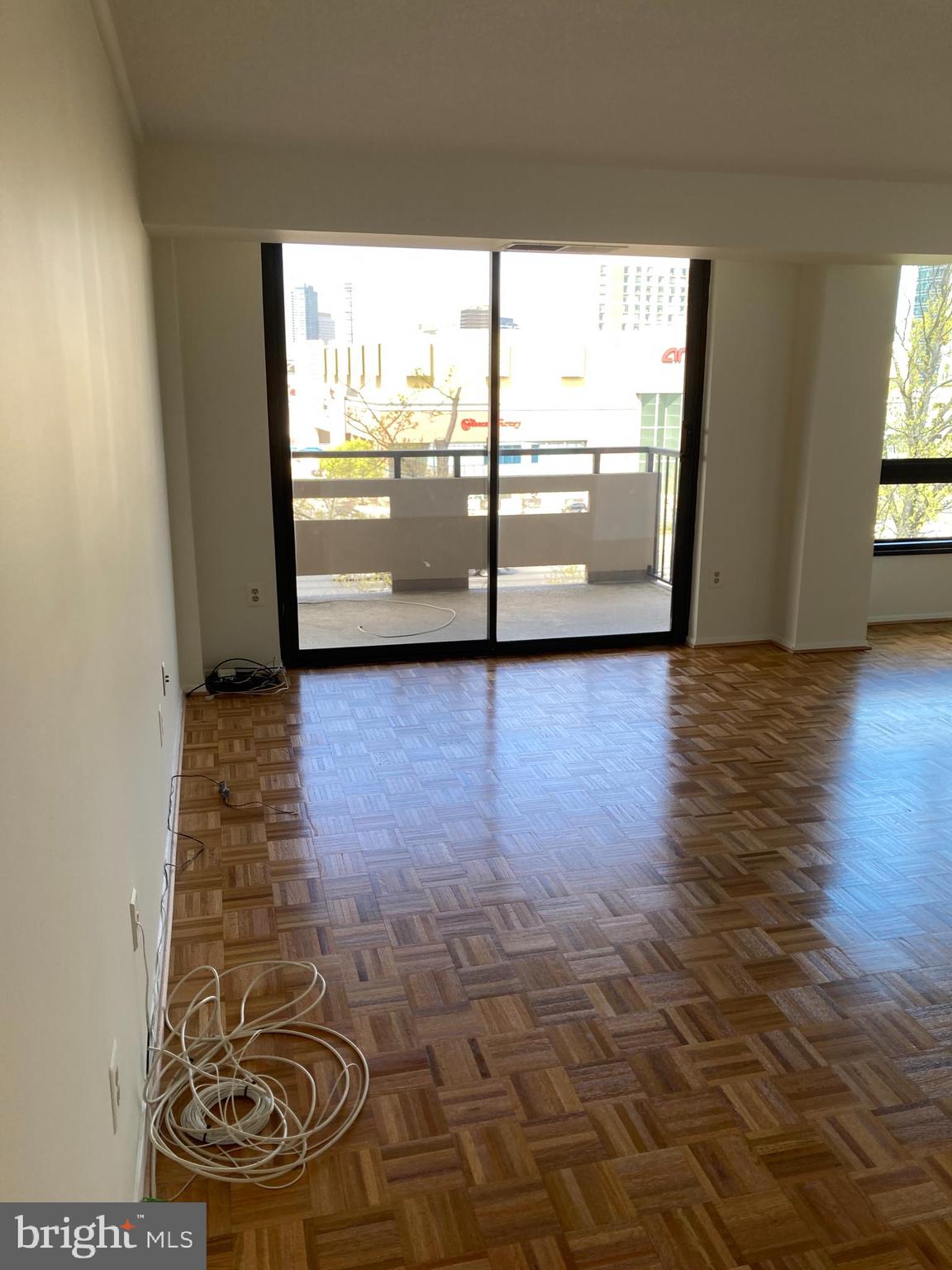 1808 OLD MEADOW ROAD 1201