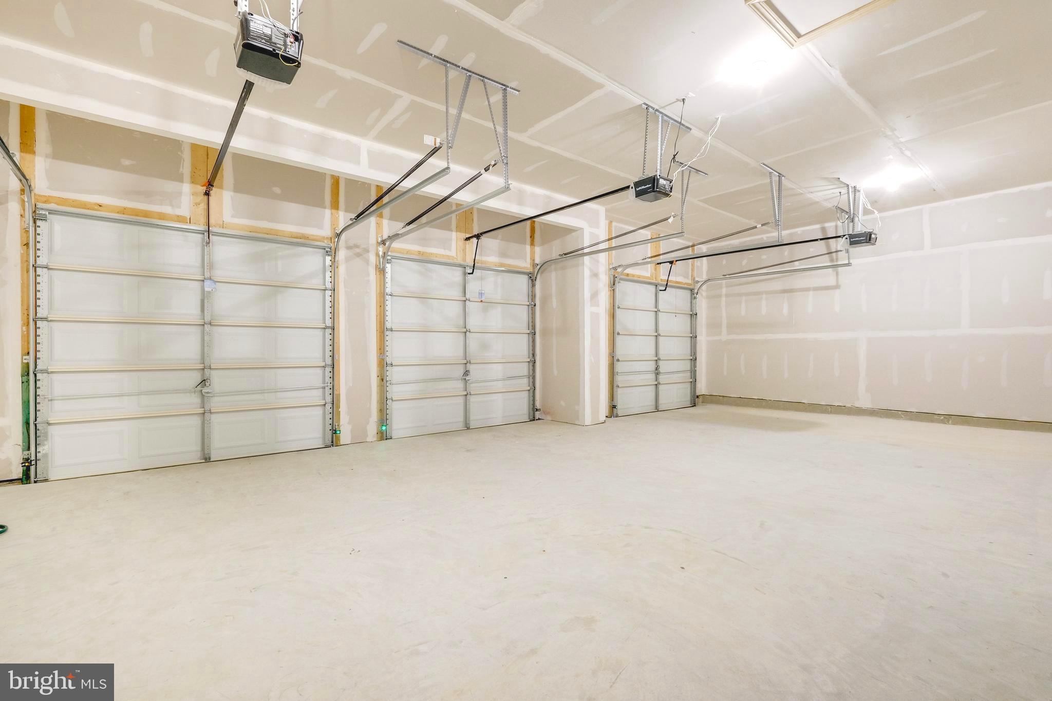 WASHINGTON OVERLOOK - Residential