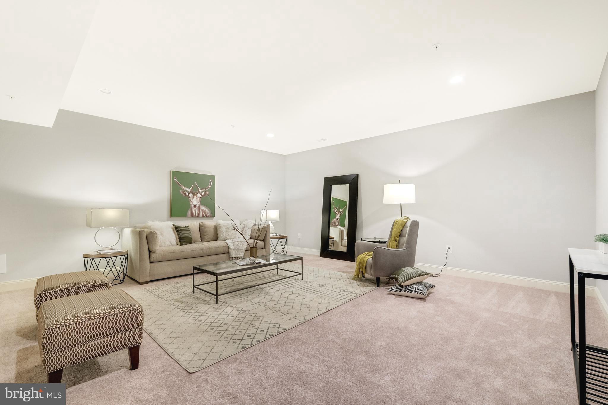 WASHINGTON OVERLOOK - Residential