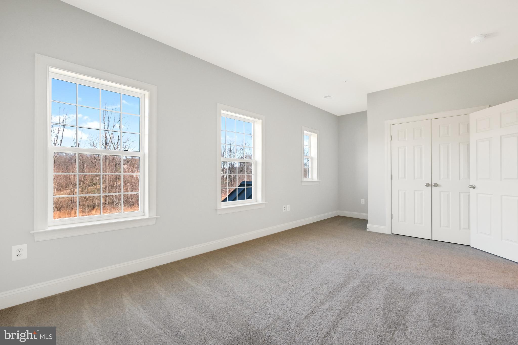 WASHINGTON OVERLOOK - Residential