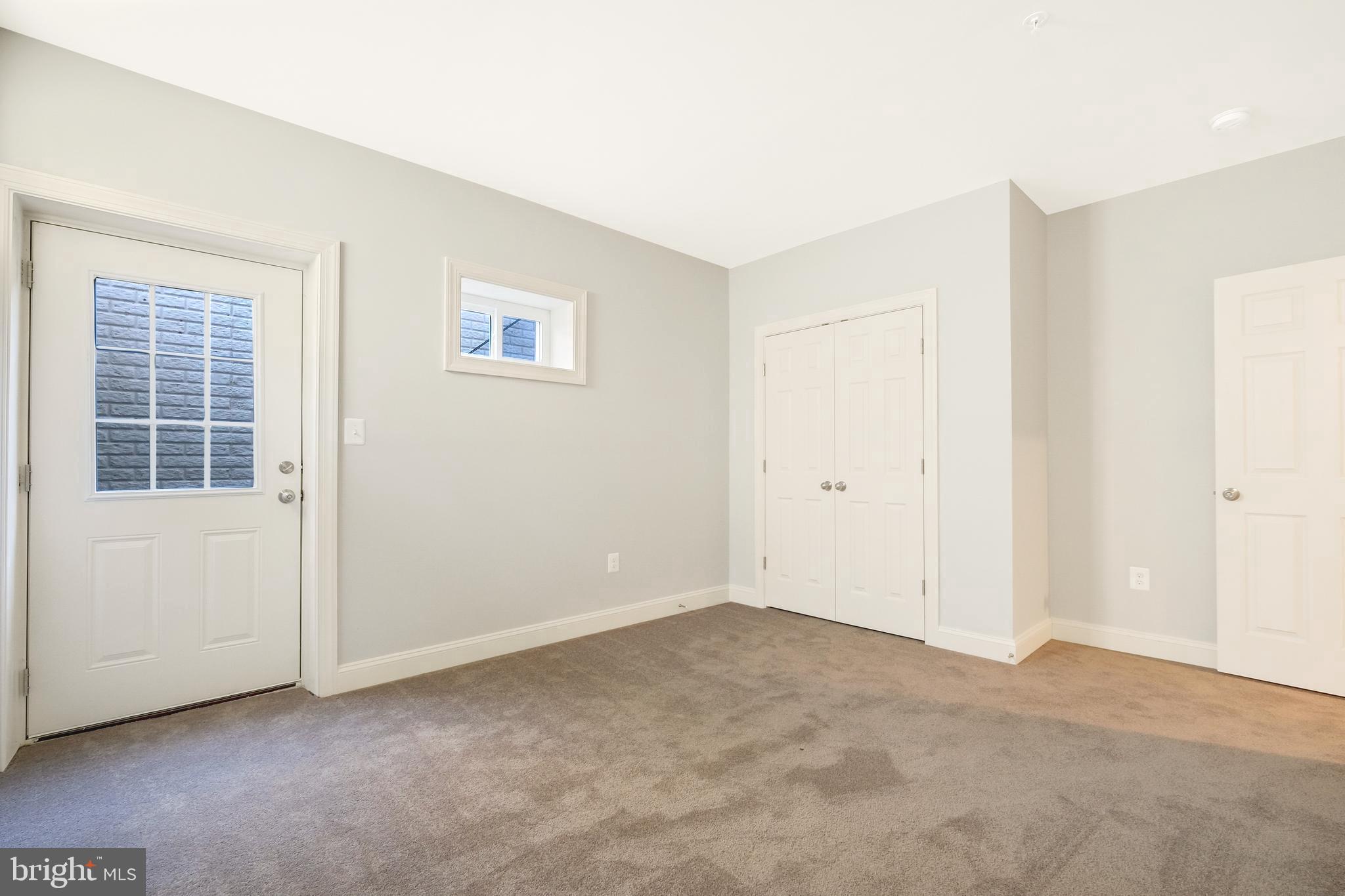 WASHINGTON OVERLOOK - Residential