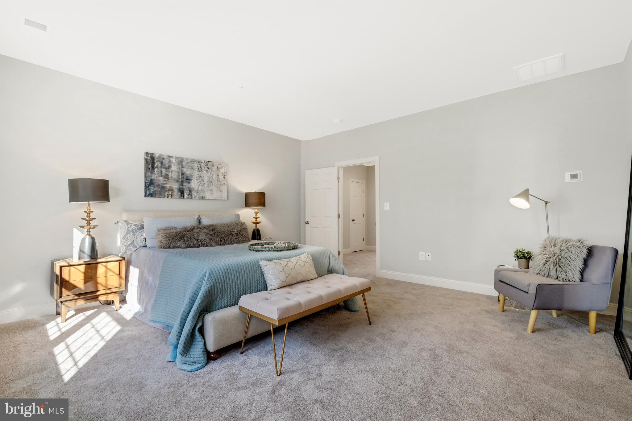 WASHINGTON OVERLOOK - Residential