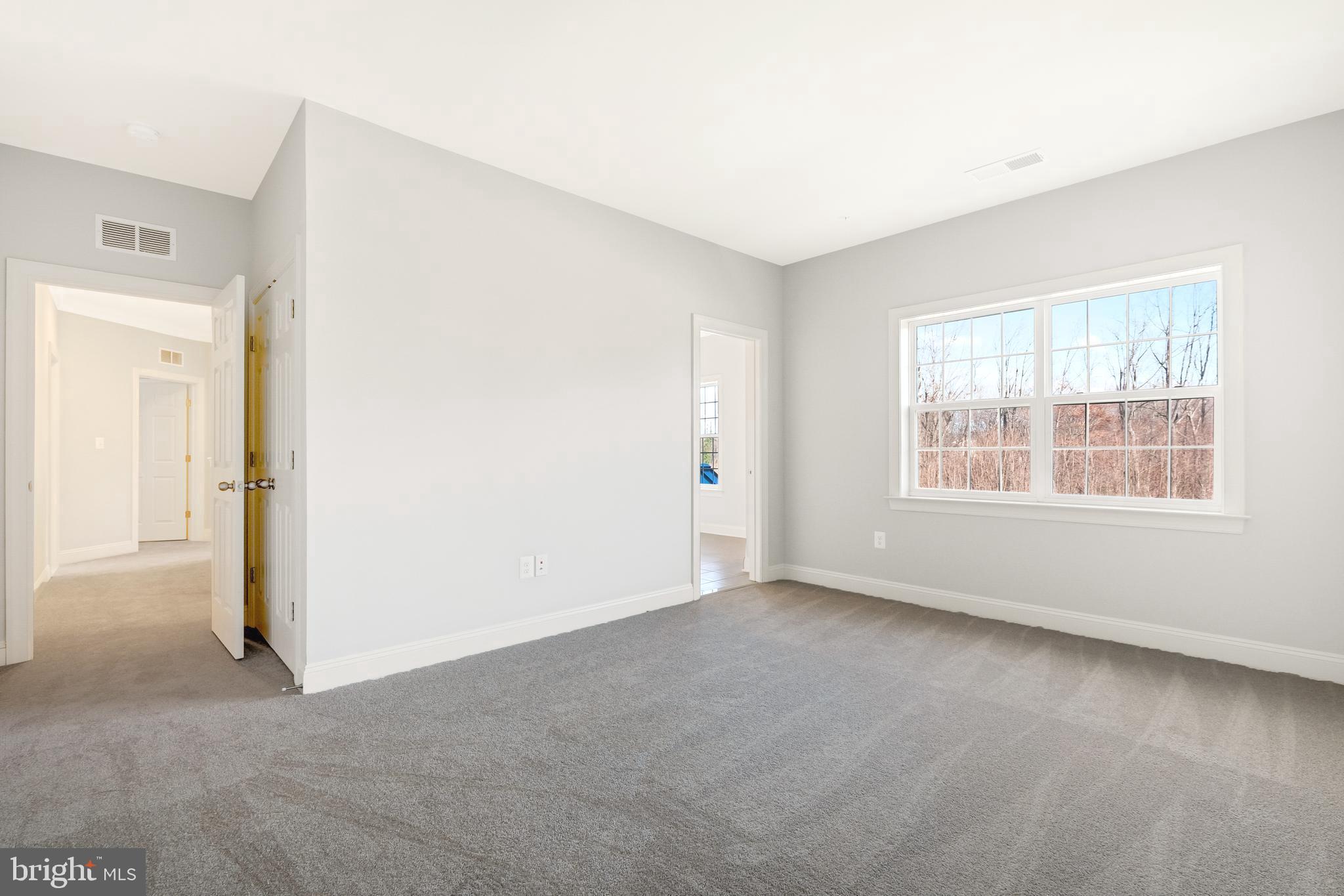 WASHINGTON OVERLOOK - Residential